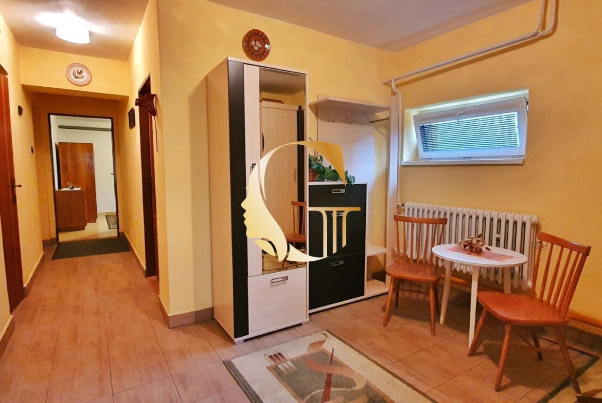 GODDESS PROPERTY – exkluzívne – PRENÁJOM 230 m2 rodinný dom 5 izbový – 700 m2 záhrada, dvojgaráž, balkón – Ružová ulica – časť ZOBOR – NITRA