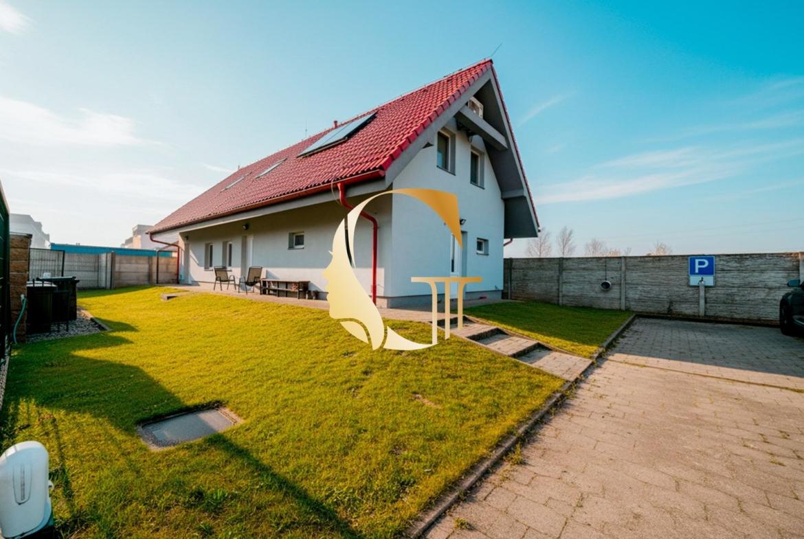 GODDESS PROPERTY – REZERVOVANE – PRENÁJOM – budova 200 m2 s kanceláriami/zariadenými miestnosťami, terasa,10x PARKING – SKLAD 100m2 – ROVINKA