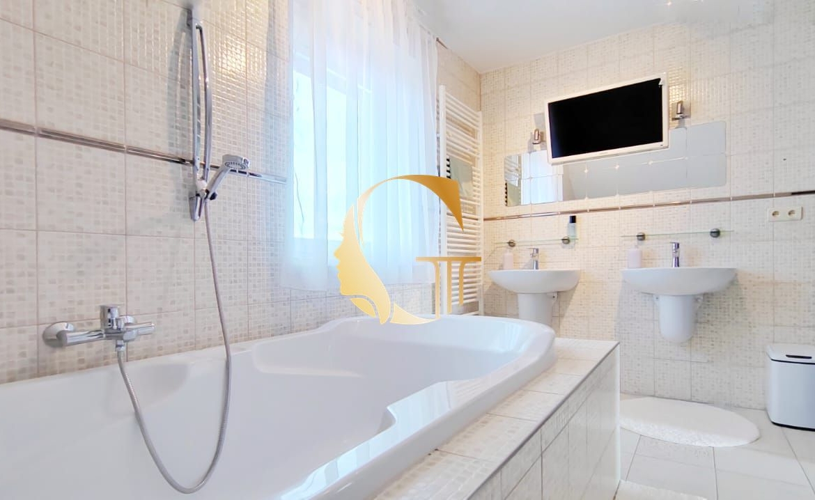 GODDESS PROPERTY – PREDAJ – 6 izbový rodinný dom 160 m2 – pozemok 618 m2 – Čierna voda – Chorvátsky Grob