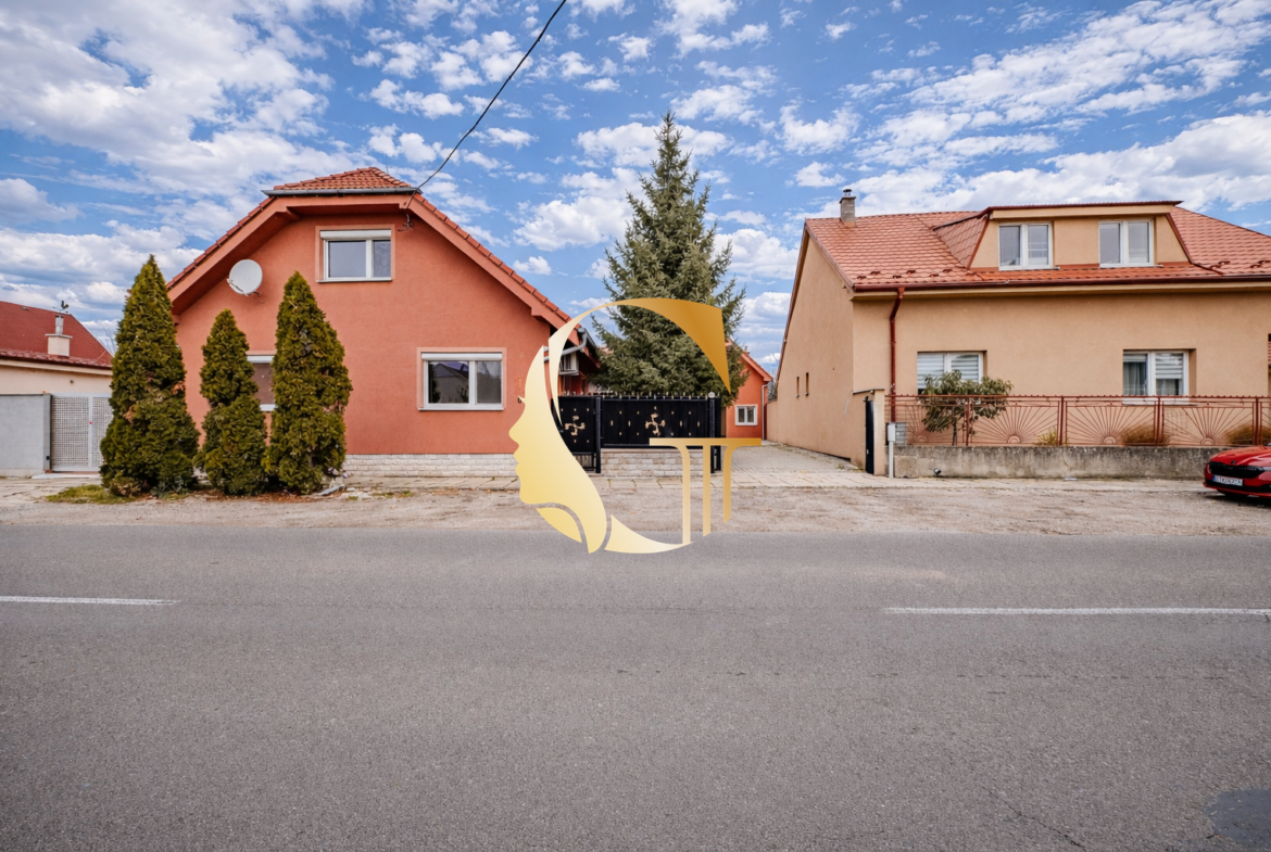 GODDESS PROPERTY – exkluzívne – PRENÁJOM – 6 izbový samostojaci rodinný dom 200m2 – garáž – Gútorská cesta – ŠAMORÍN