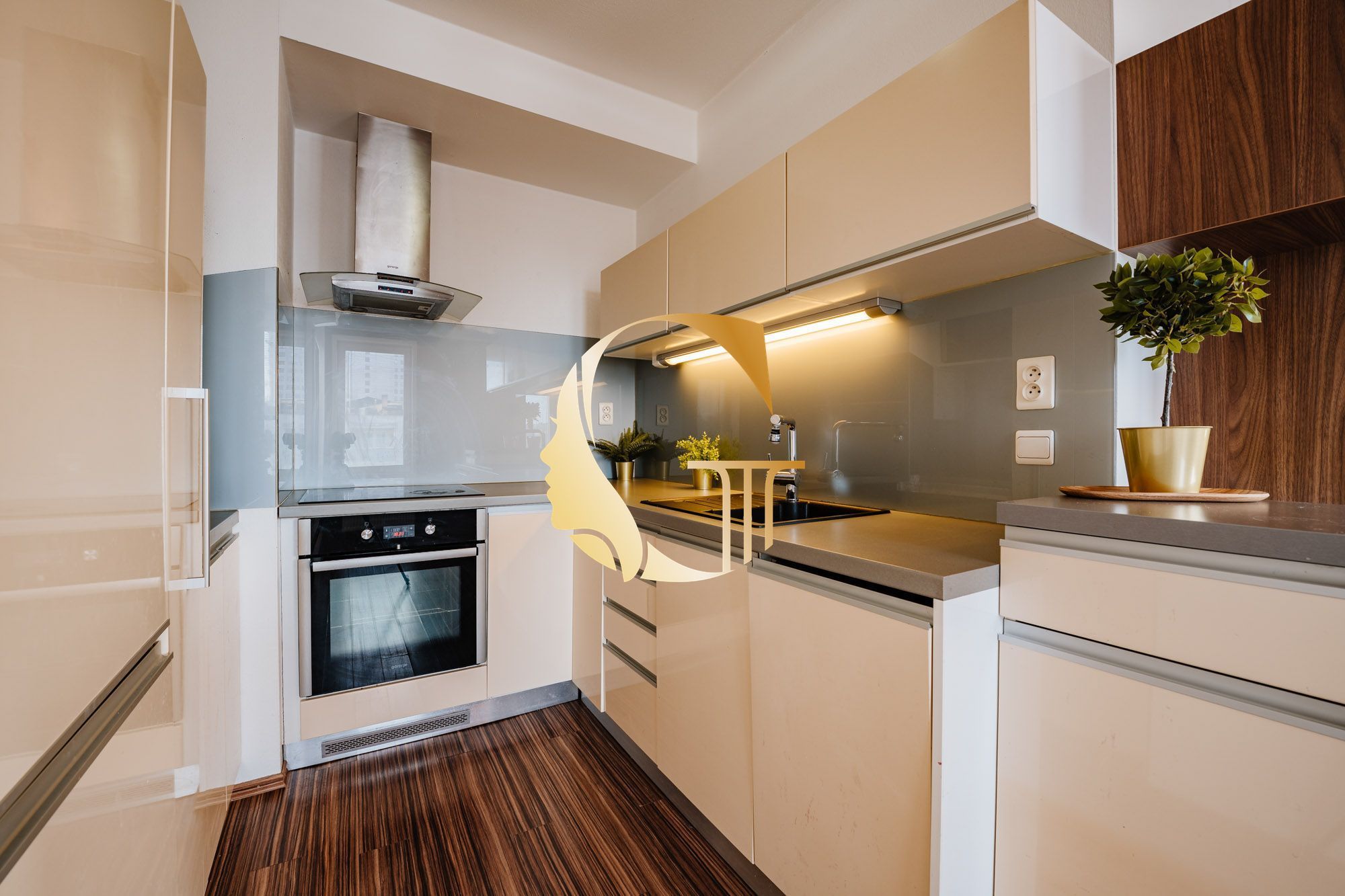 GODDESS PROPERTY – REZERVOVANÉ – PREDAJ – 2 izbový byt 57 m2 s LOGGIOU – NOVOSTAVBA Octopus – PARKING v garáži – Mraziarenská ulica – RUŽINOV