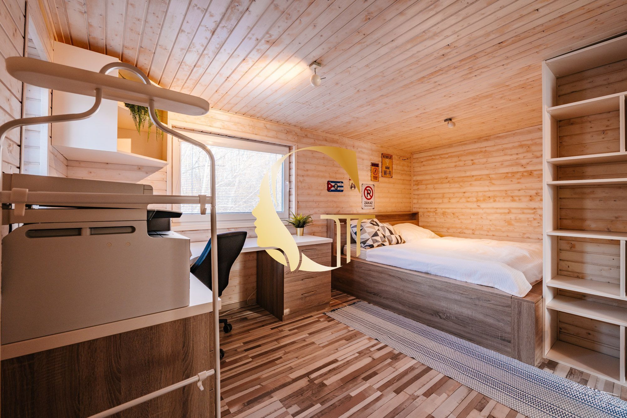 GODDESS PROPERTY – exkluzívne – PRENAJATÉ 120 m2 HAUSBÓT s 90 m2 TERASOU – zariadený – klimatizácia – parking – asfaltová prístupová cesta – PETRŽALKA