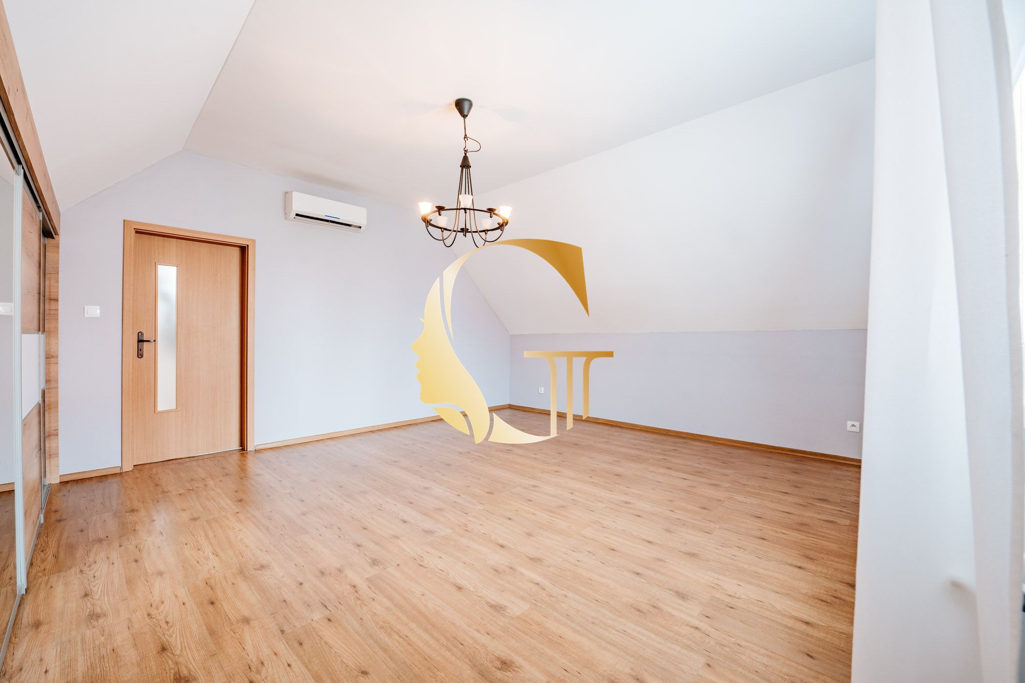 GODDESS PROPERTY – exkluzívne – PRENÁJOM – 6 izbový samostojaci rodinný dom 200m2 – garáž – Gútorská cesta – ŠAMORÍN
