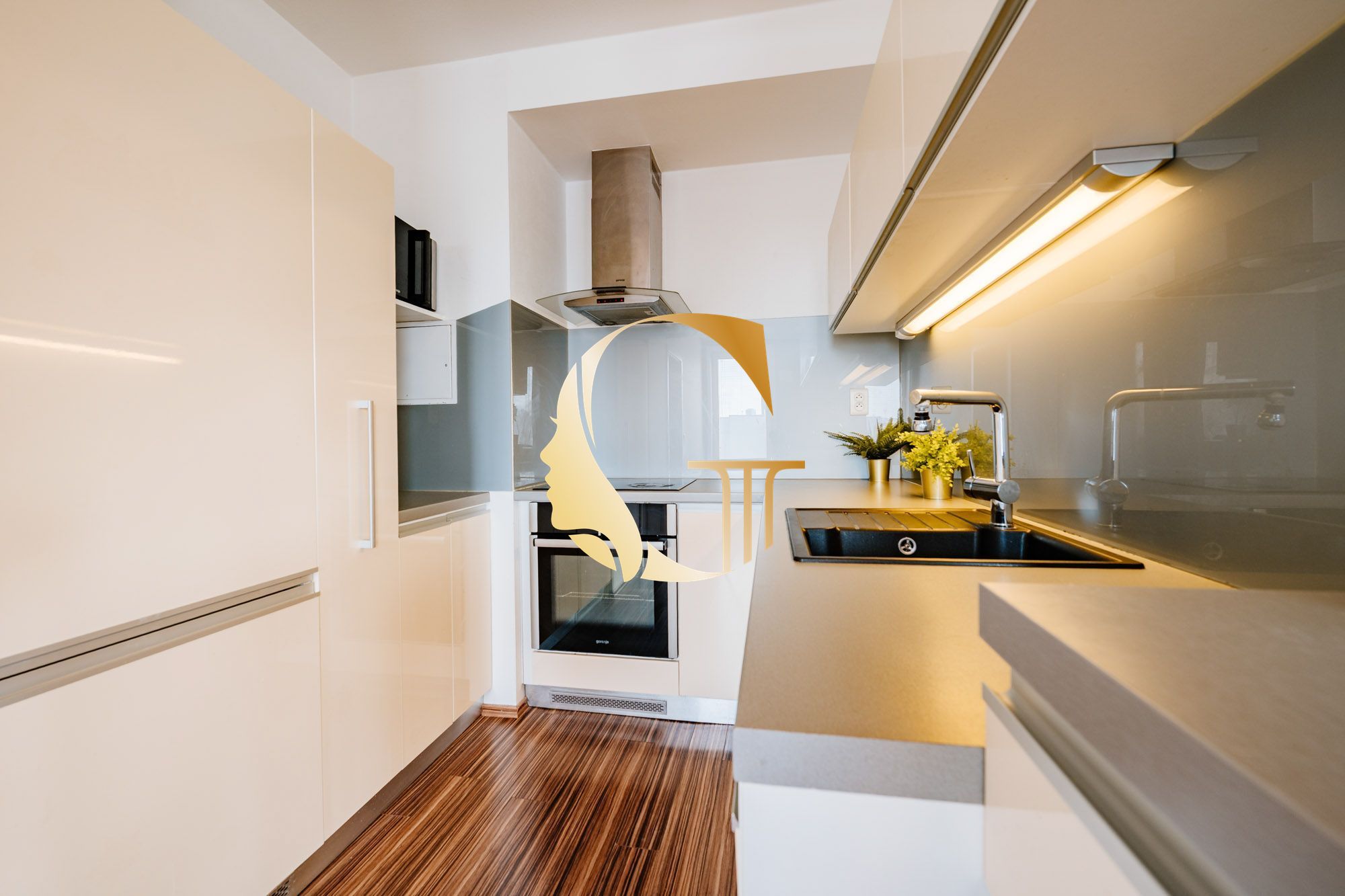 GODDESS PROPERTY – REZERVOVANÉ – PREDAJ – 2 izbový byt 57 m2 s LOGGIOU – NOVOSTAVBA Octopus – PARKING v garáži – Mraziarenská ulica – RUŽINOV
