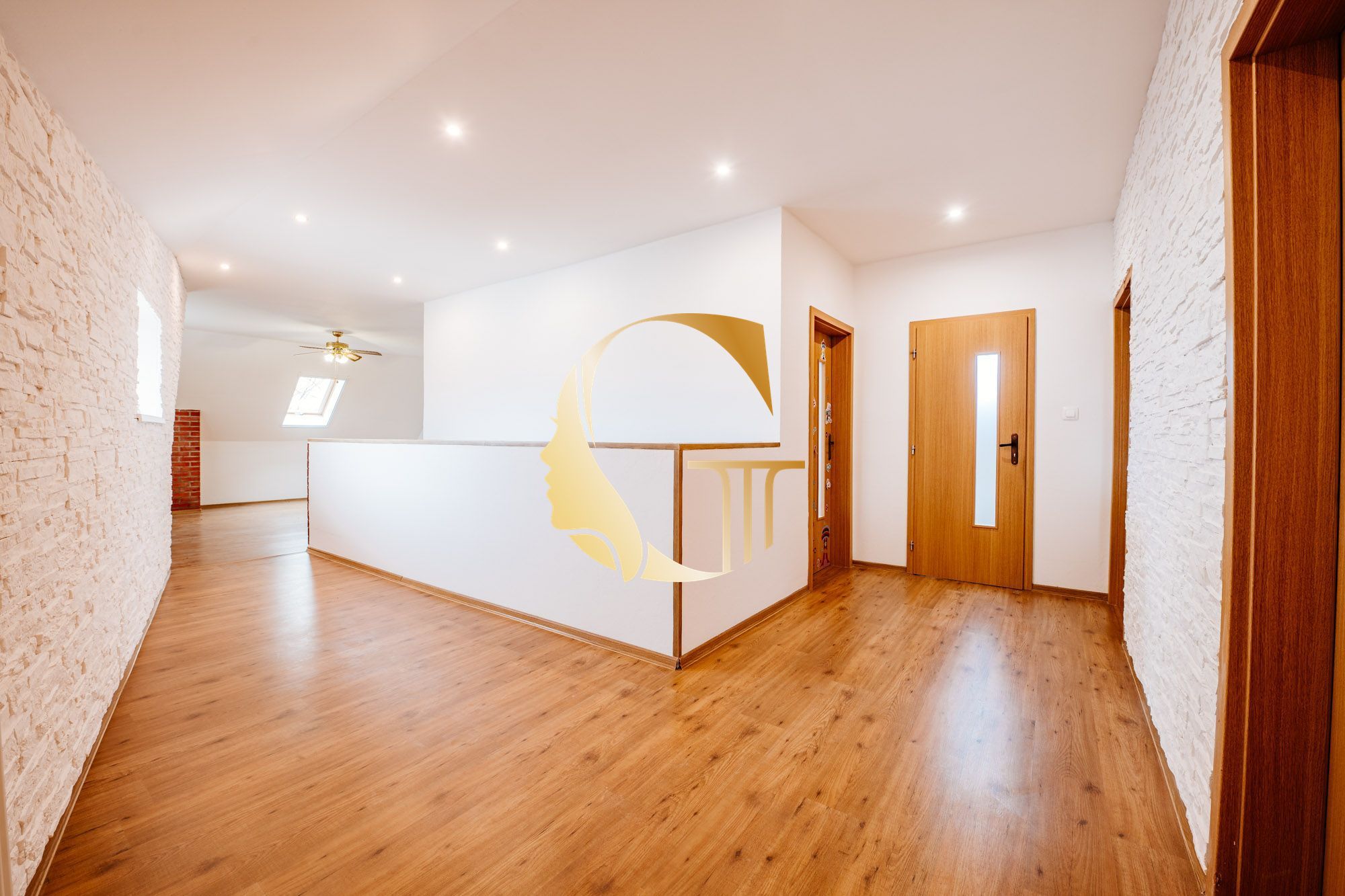GODDESS PROPERTY – exkluzívne – PRENÁJOM – 6 izbový samostojaci rodinný dom 200m2 – garáž – Gútorská cesta – ŠAMORÍN