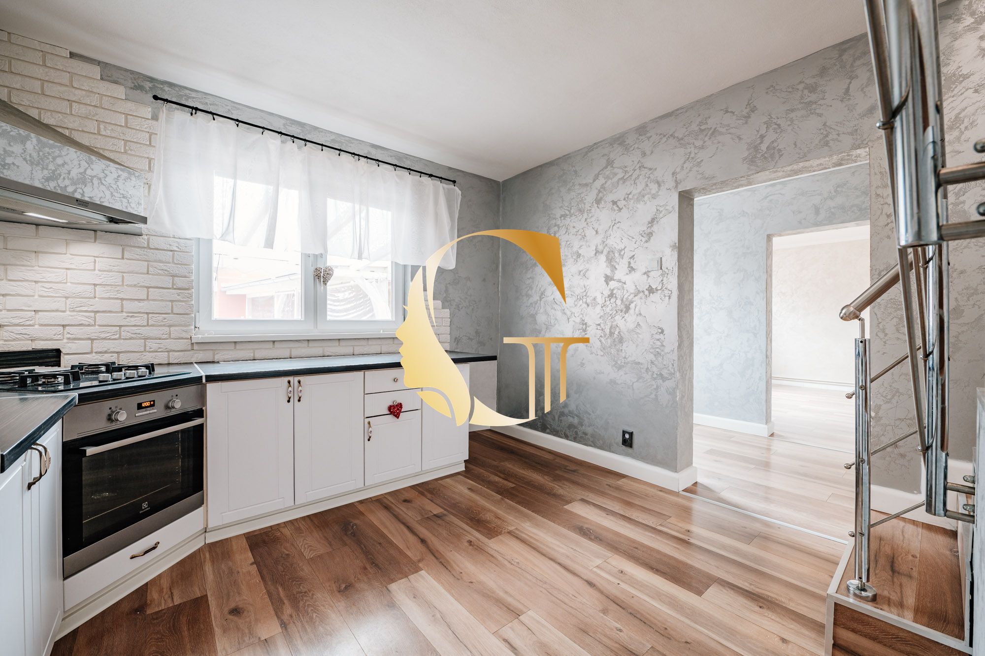 GODDESS PROPERTY – exkluzívne – PRENÁJOM – 6 izbový samostojaci rodinný dom 200m2 – garáž – Gútorská cesta – ŠAMORÍN