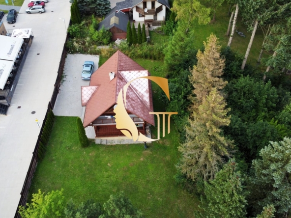 GODDESS PROPERTY – exkluzívne – PREDAJ – INVESTIČNÁ REKREAČNÁ CHATA – 4 izbová 182 m2 + sklad – 4x parking – pozemok 447 m2 – LIPTOVSKÝ MIKULÁŠ