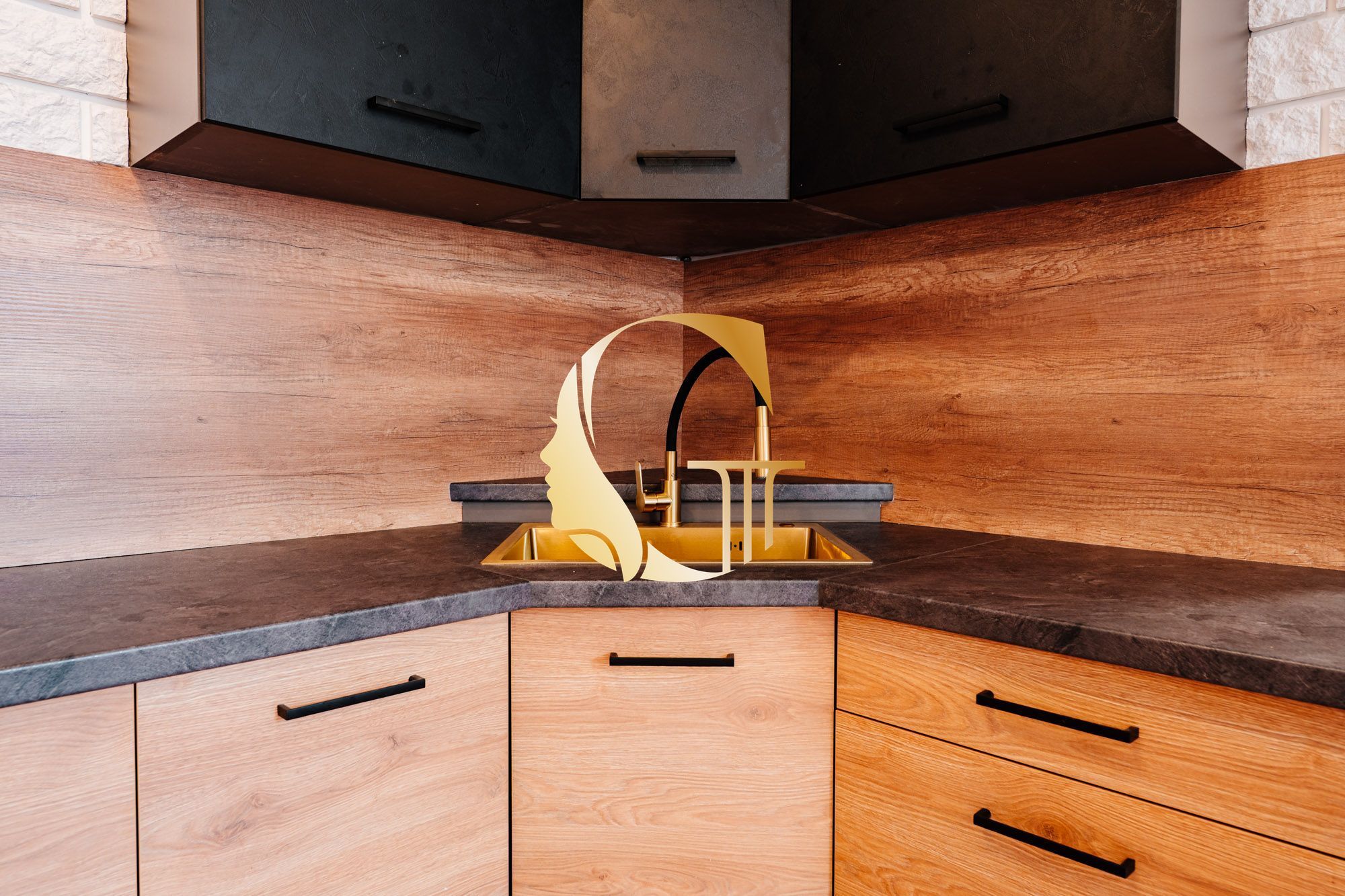 GODDESS PROPERTY – exkluzívne – PREDAJ – 6 izbový rodinný dom – parkovanie – PAŽITNÁ ulica – ŠAMORÍN