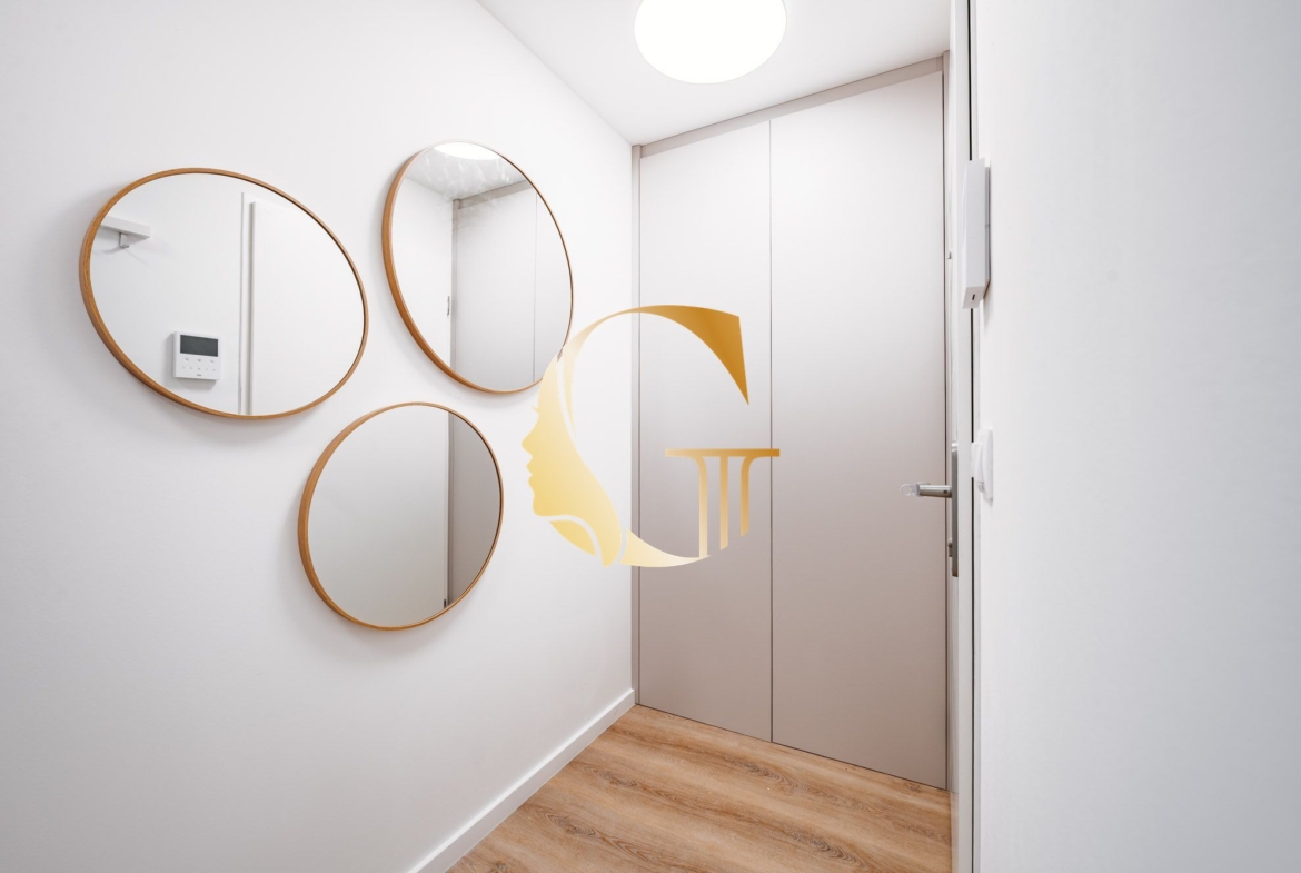 GODDESS PROPERTY – rezervovane – PRENÁJOM 2 izbový byt 51 m2 s kobkou v NOVOSTAVBE – moderne zariadený – centrum  – Poštová ulica – Staré Mesto