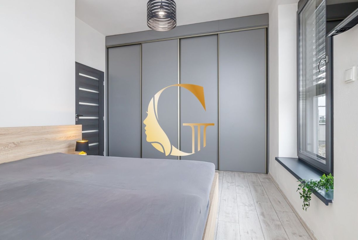 GODDESS PROPERTY  – REZERVOVANÝ  – PREDAJ 5 izbový SAMOSTOJACI – RODINNÝ DOM 240 m2- bazén, garáž, parking, pozemok 880 m2 – HRUBÁ BORŠA