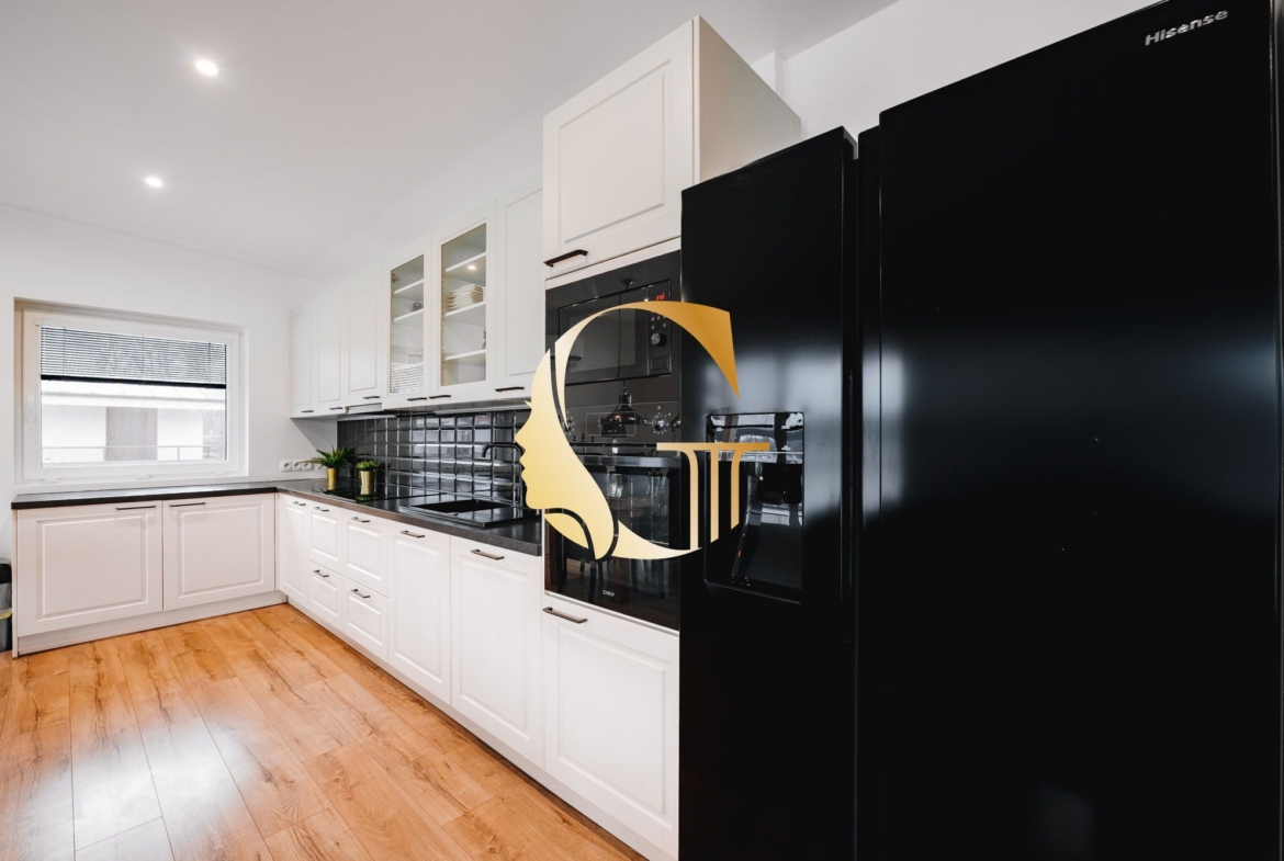 GODDESS PROPERTY – REZERVOVANÉ – PRENÁJOM – HAUSBÓT 210 m2- zariadený s KLIMATIZÁCIOU – ZVIERATKO POVOLENÉ – 5x parking – JAROVECKÉ RAMENO