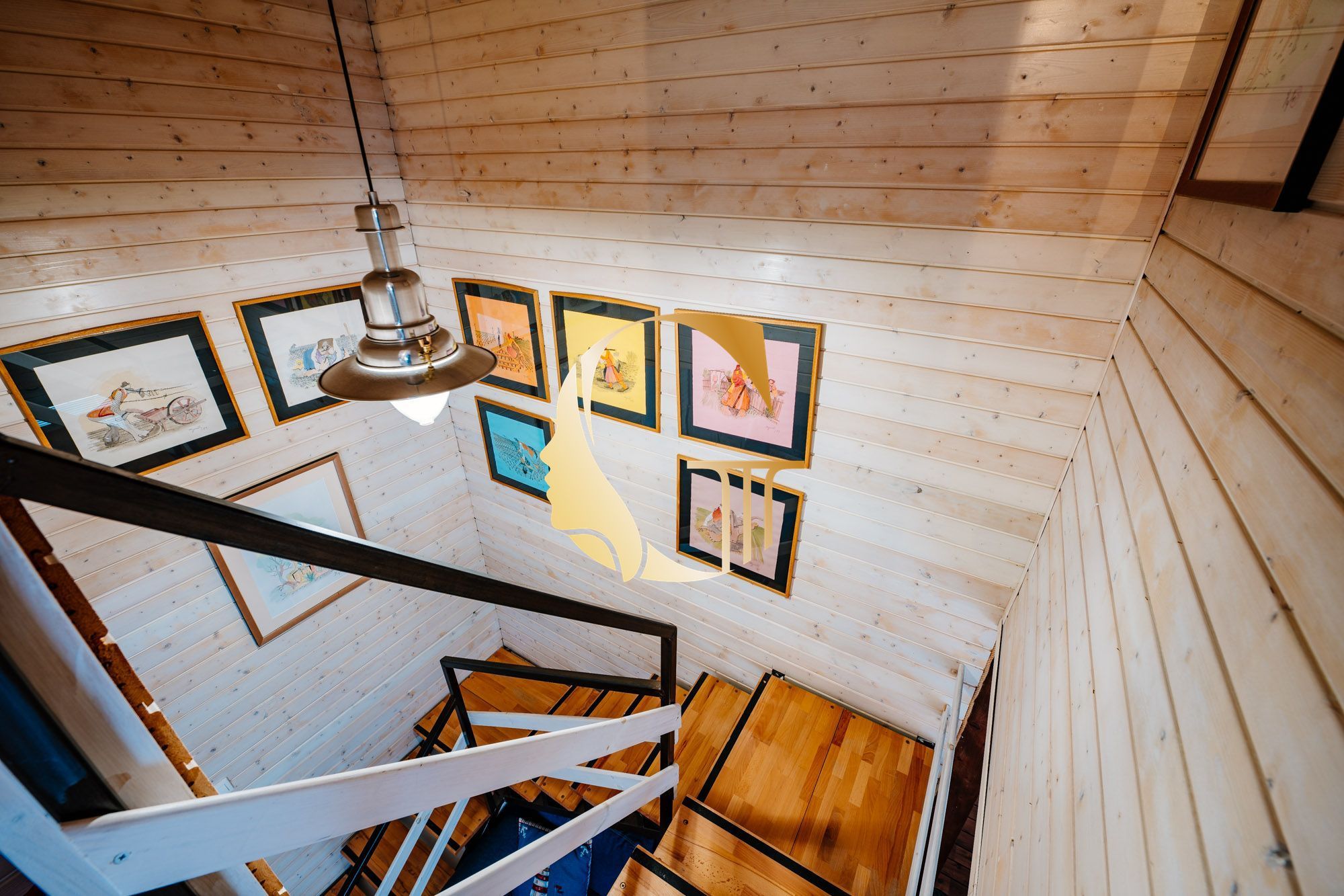 GODDESS PROPERTY – exkluzívne – PRENAJATÉ 120 m2 HAUSBÓT s 90 m2 TERASOU – zariadený – klimatizácia – parking – asfaltová prístupová cesta – PETRŽALKA