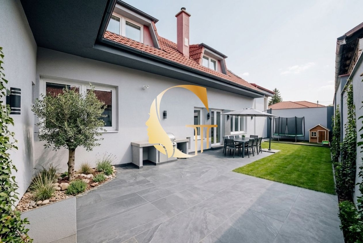 GODDESS PROPERTY – exkluzívne – PREDAJ – 6 izbový rodinný dom – parkovanie – PAŽITNÁ ulica – ŠAMORÍN