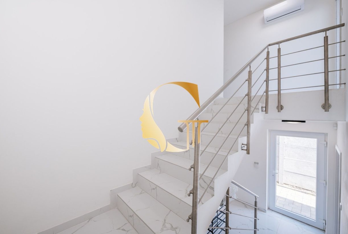 GODDESS PROPERTY  – PREDAJ – 5 izbový rodinný dom – 150 m2 – novostavba – investičný dom fungujúci na AIRB&B – Športová ulica – Chorvátsky