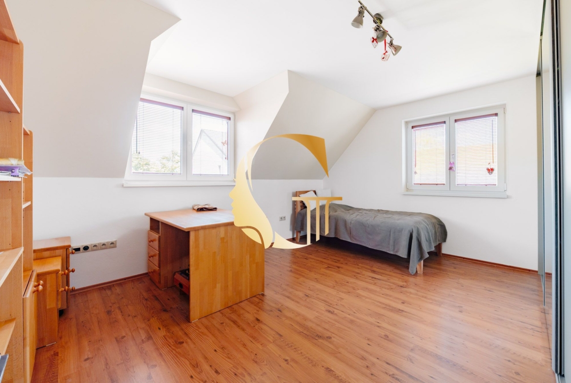 GODDESS PROPERTY – PREDAJ – 5 izbový rodinný dom s BAZÉNOM a s DVOJGARÁŽOU – 10x parkovanie – Padlých hrdinov – PODUNAJSKÉ BISKUPICE