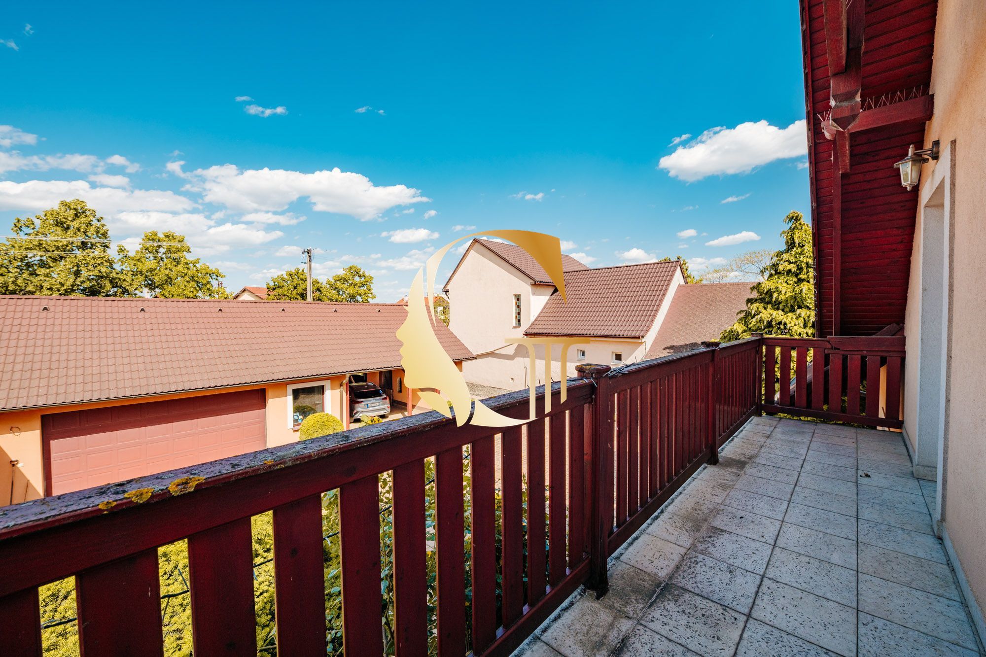 GODDESS PROPERTY – PREDAJ – 5 izbový rodinný dom s BAZÉNOM a s DVOJGARÁŽOU – 10x parkovanie – Padlých hrdinov – PODUNAJSKÉ BISKUPICE