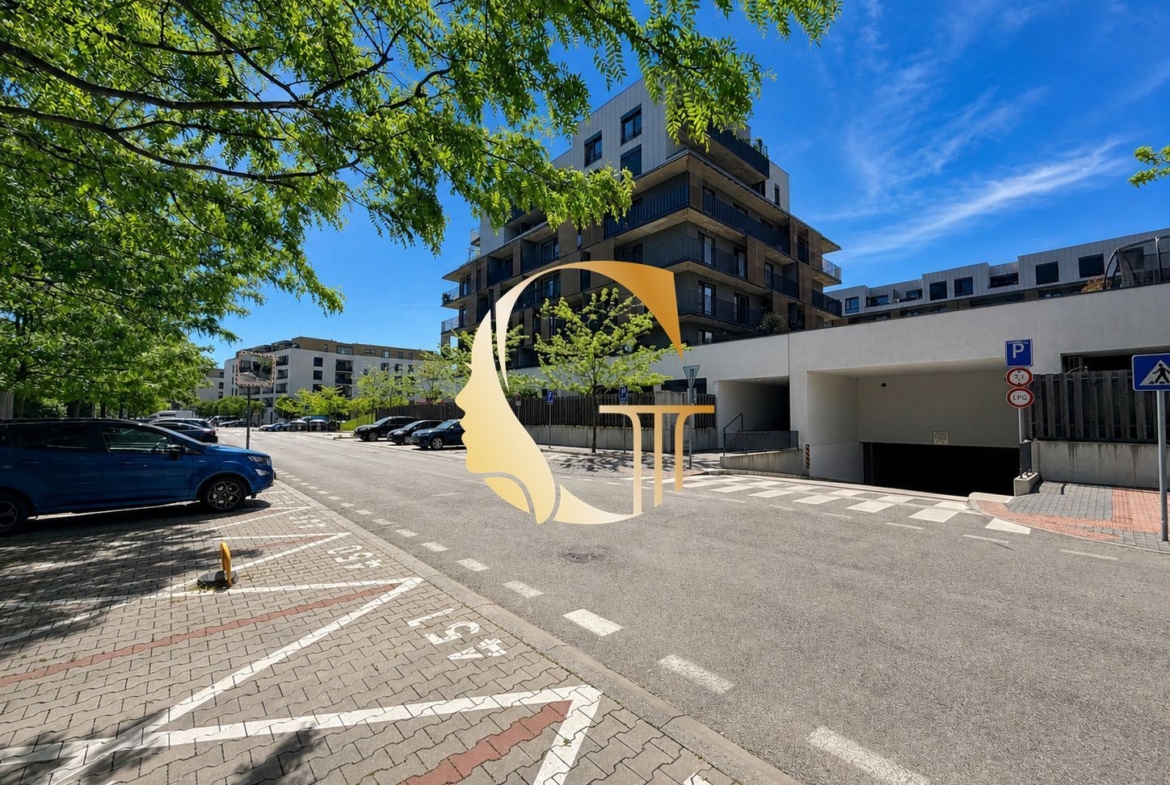 GODDESS PROPERTY – exkluzívne – PRENÁJOM 2 izb byt 60 m2 – LOGGIA a KLIMATIZÁCIA – zariadený – FIALOVÁ ulica – Slnečnice – Petržalka