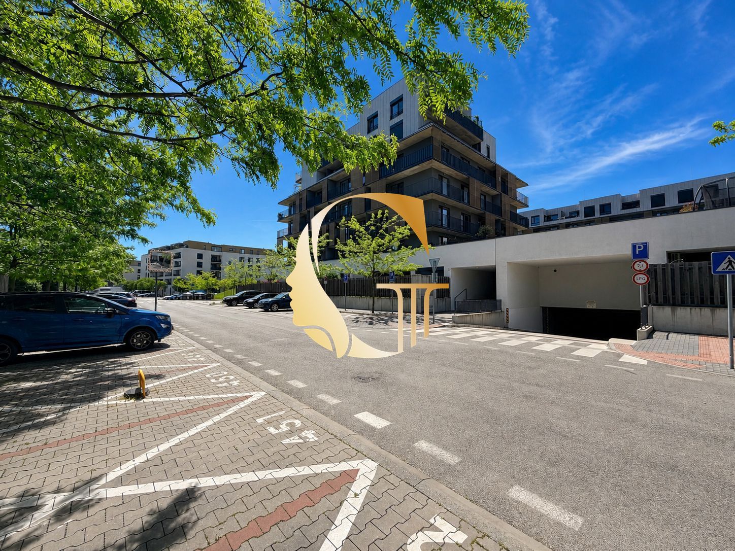 GODDESS PROPERTY – exkluzívne – PRENÁJOM 2 izb byt 60 m2 – LOGGIA a KLIMATIZÁCIA – zariadený – FIALOVÁ ulica – Slnečnice – Petržalka