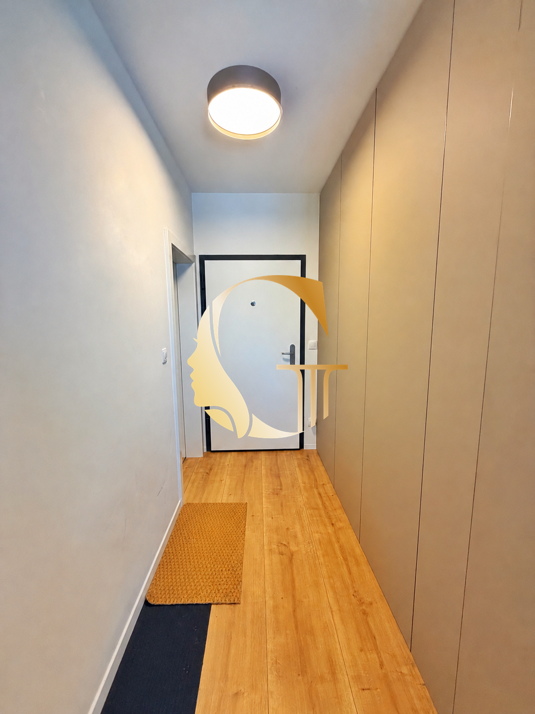 GODDESS PROPERTY – REZERVOVANÉ – PRENÁJOM 2 izbový byt 56 m2 – TERASA 21 m2 – 2x PARKING v garáži – Broskyňová ulica – ROVINKA