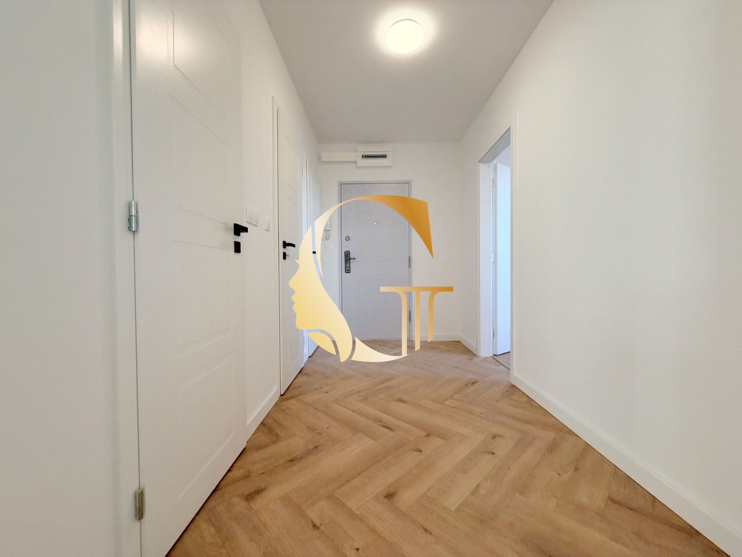GODDESS PROPERTY – exkluzívne – PRENÁJOM – 4 izb byt 80 m2 – LOGGIA  –  rodiny, či cudzinci – ZVIERATKO – Poloreckého ulica – (Ovsište) – Petržalka
