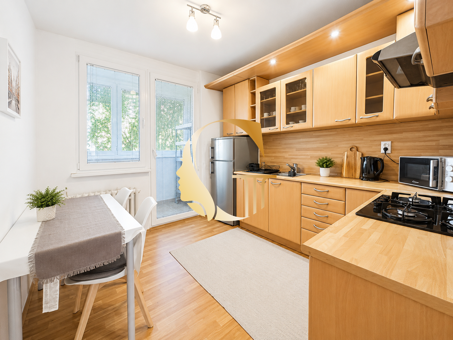 GODDESS PROPERTY – PRENÁJOM – 3 izb byt 70 m2 – rekonštruovaný – zariadený – LOGGIA – TOPOLČIANSKA ulica – Petržalka