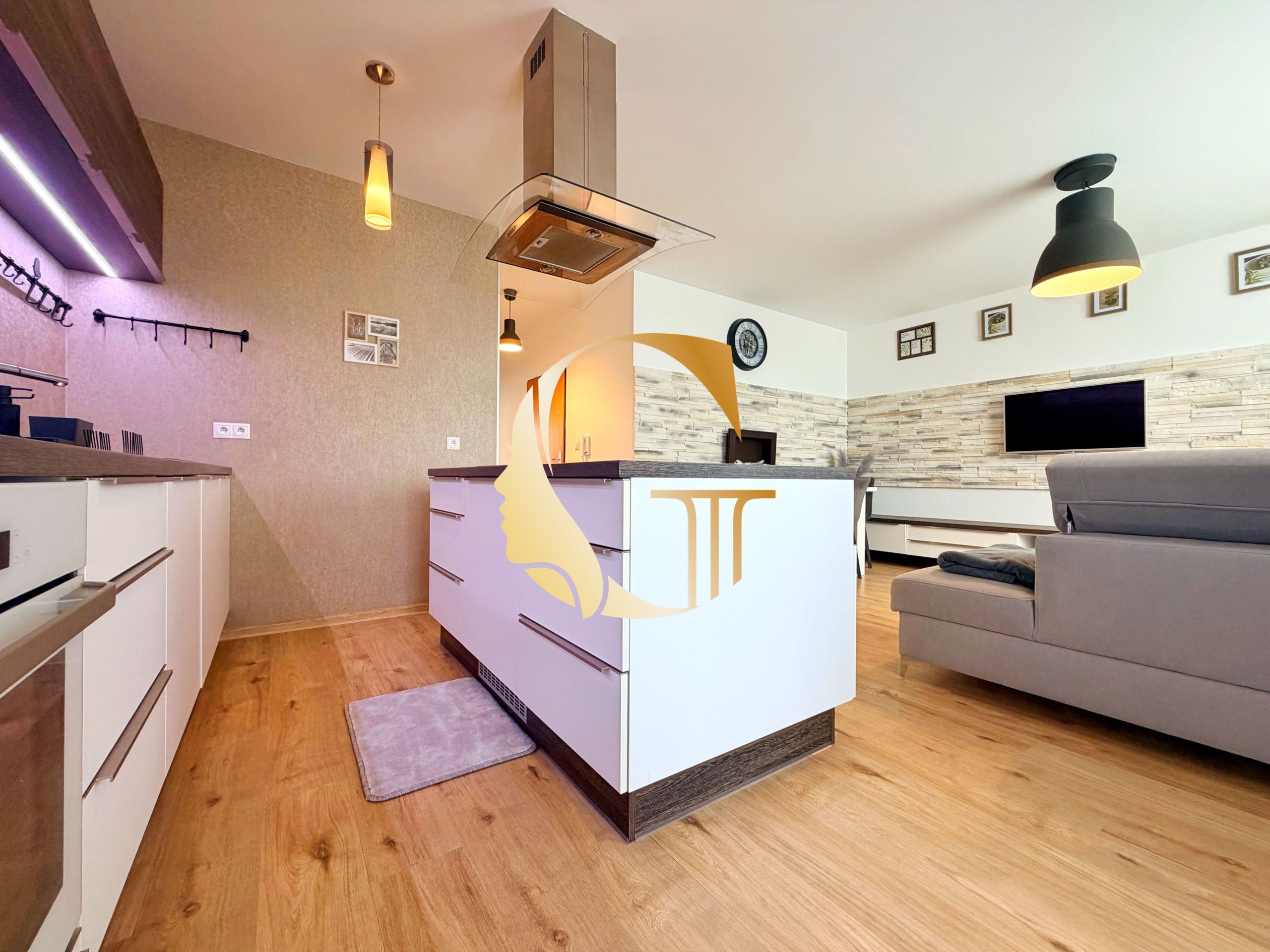 GODDESS PROPERTY – rezervované  – PRENÁJOM 3 izb byt 73 m2 – novostavba – KLIMATIZÁCIA – zariadený – BALKÓN & LOGGIA – Mesačná ulica – HVIEZDOSLAVOV