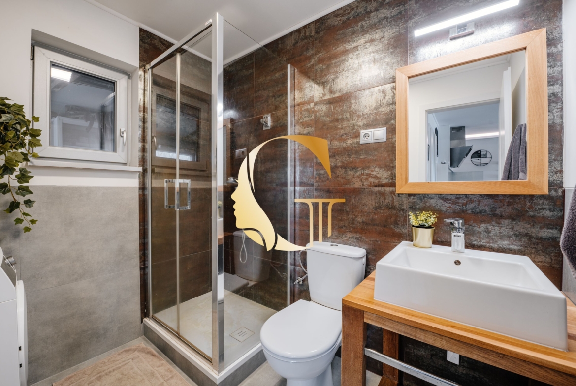 GODDESS PROPERTY – exkluzívne – PRENÁJOM – HAUSBÓT 115 m2- zariadený s KLIMATIZÁCIOU – ZVIERATKO POVOLENÉ – 3x parking – JAROVECKÉ RAMENO