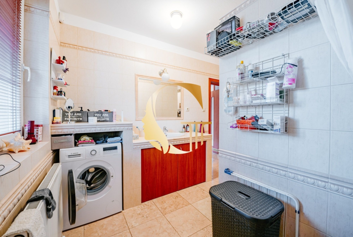 GODDESS PROPERTY – PREDAJ – 5 izbový rodinný dom s BAZÉNOM a s DVOJGARÁŽOU – 10x parkovanie – Padlých hrdinov – PODUNAJSKÉ BISKUPICE