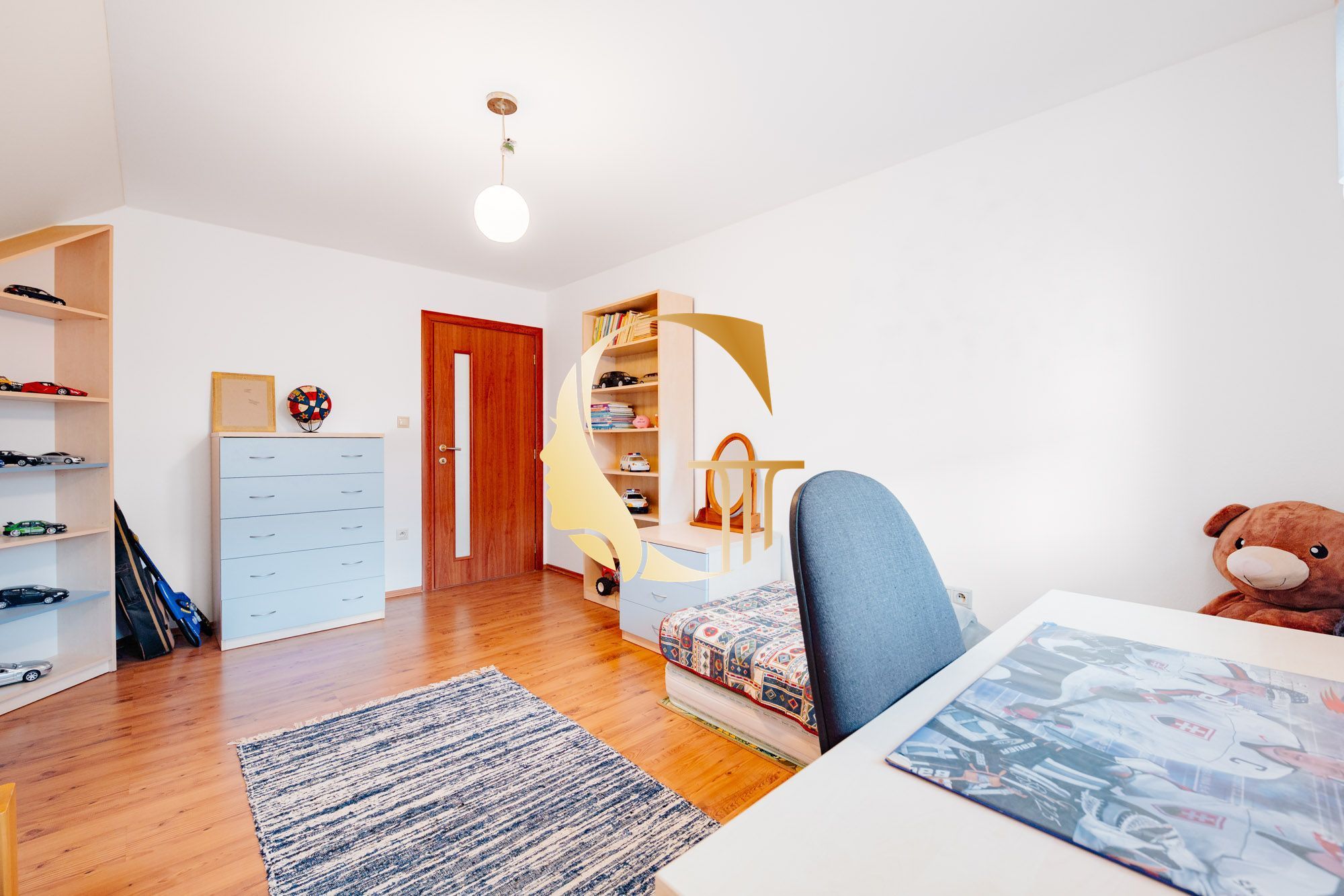 GODDESS PROPERTY – PREDAJ – 5 izbový rodinný dom s BAZÉNOM a s DVOJGARÁŽOU – 10x parkovanie – Padlých hrdinov – PODUNAJSKÉ BISKUPICE