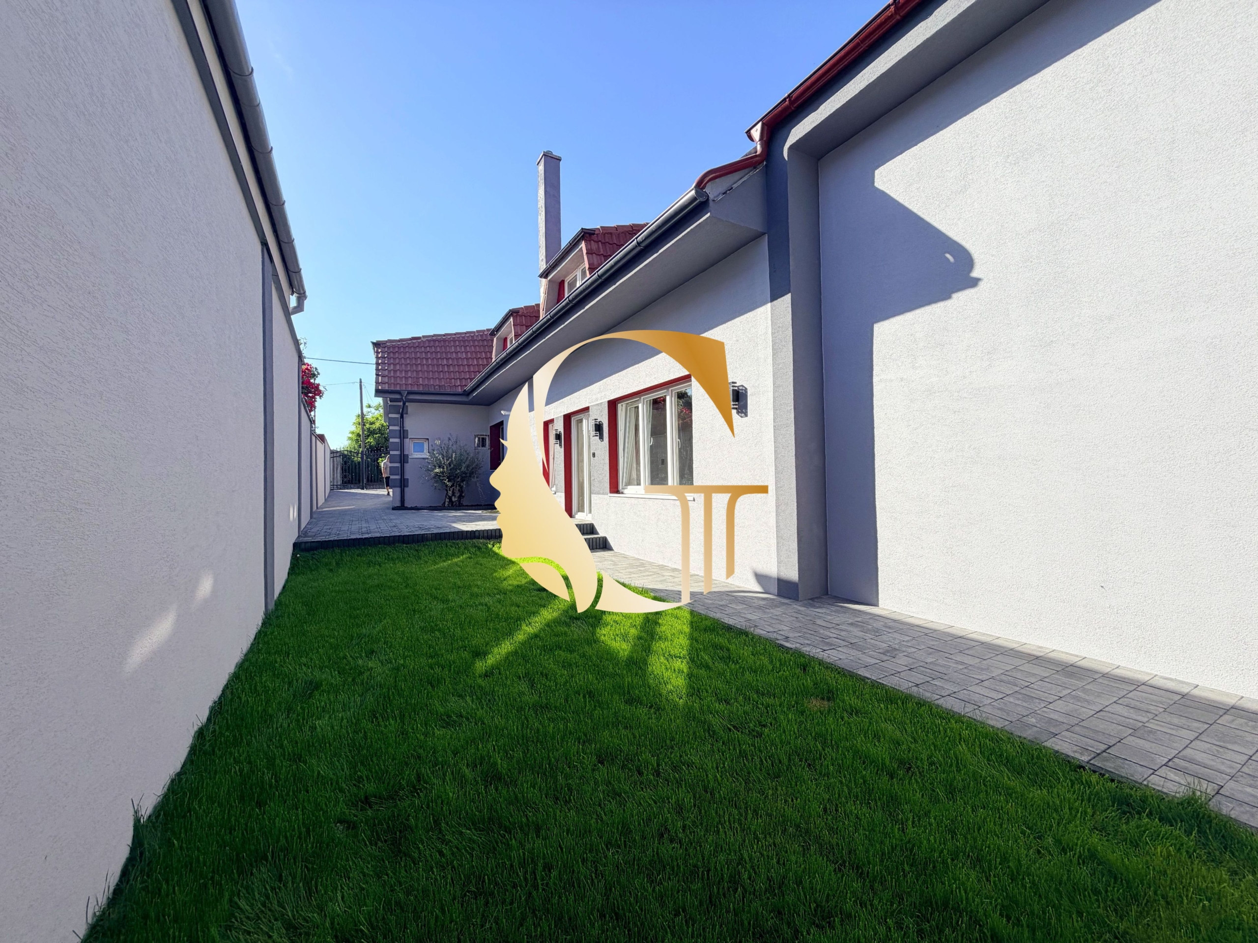 GODDESS PROPERTY – exkluzívne – PREDAJ – 6 izbový rodinný dom – parkovanie – PAŽITNÁ ulica – ŠAMORÍN