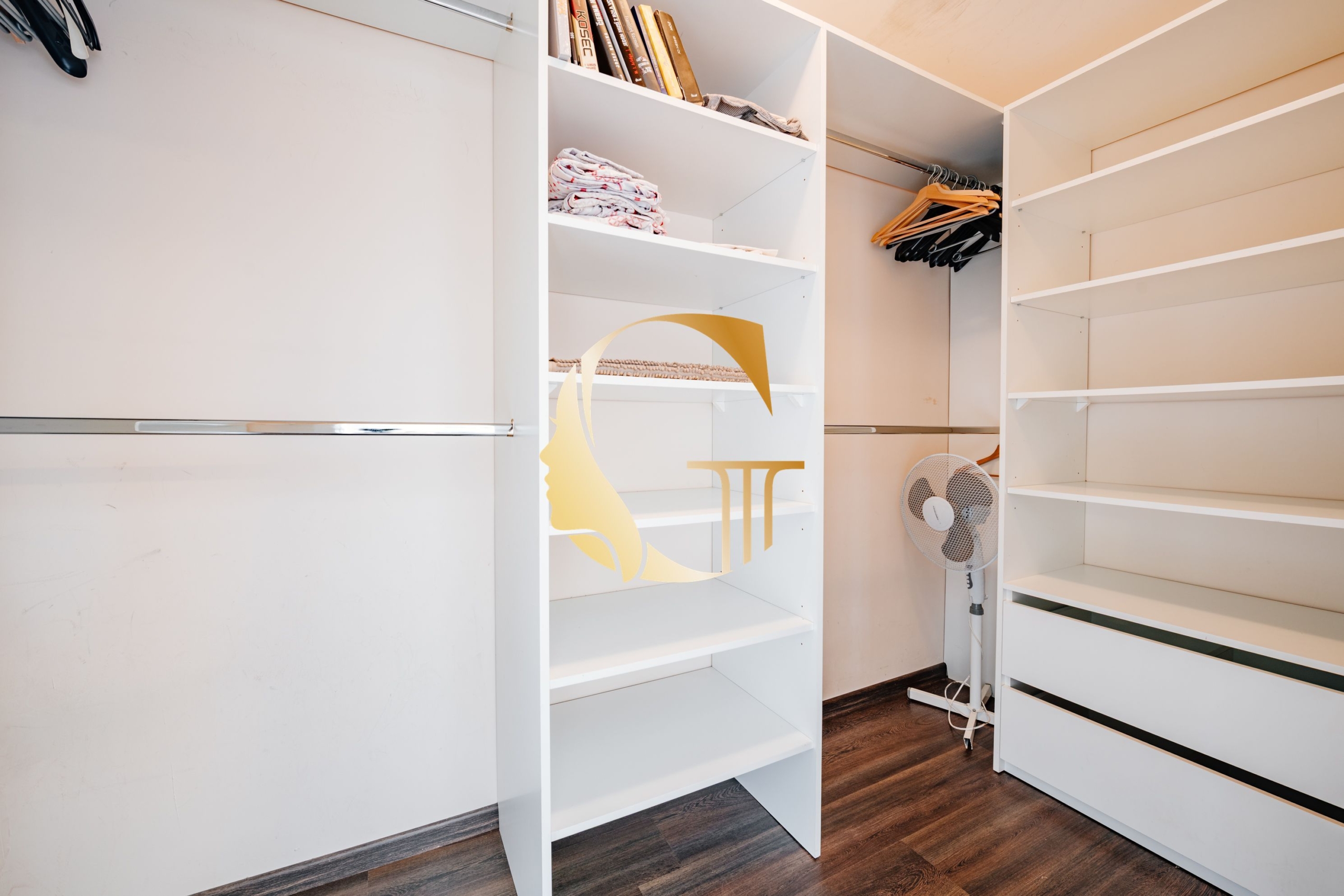 GODDESS PROPERTY – exkluzívne – PRENÁJOM – HAUSBÓT 115 m2- zariadený s KLIMATIZÁCIOU – ZVIERATKO POVOLENÉ – 3x parking – JAROVECKÉ RAMENO