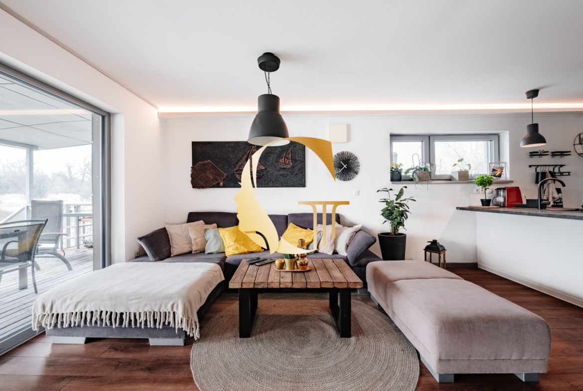 GODDESS PROPERTY – exkluzívne – PRENÁJOM – HAUSBÓT 115 m2- zariadený s KLIMATIZÁCIOU – ZVIERATKO POVOLENÉ – 3x parking – JAROVECKÉ RAMENO