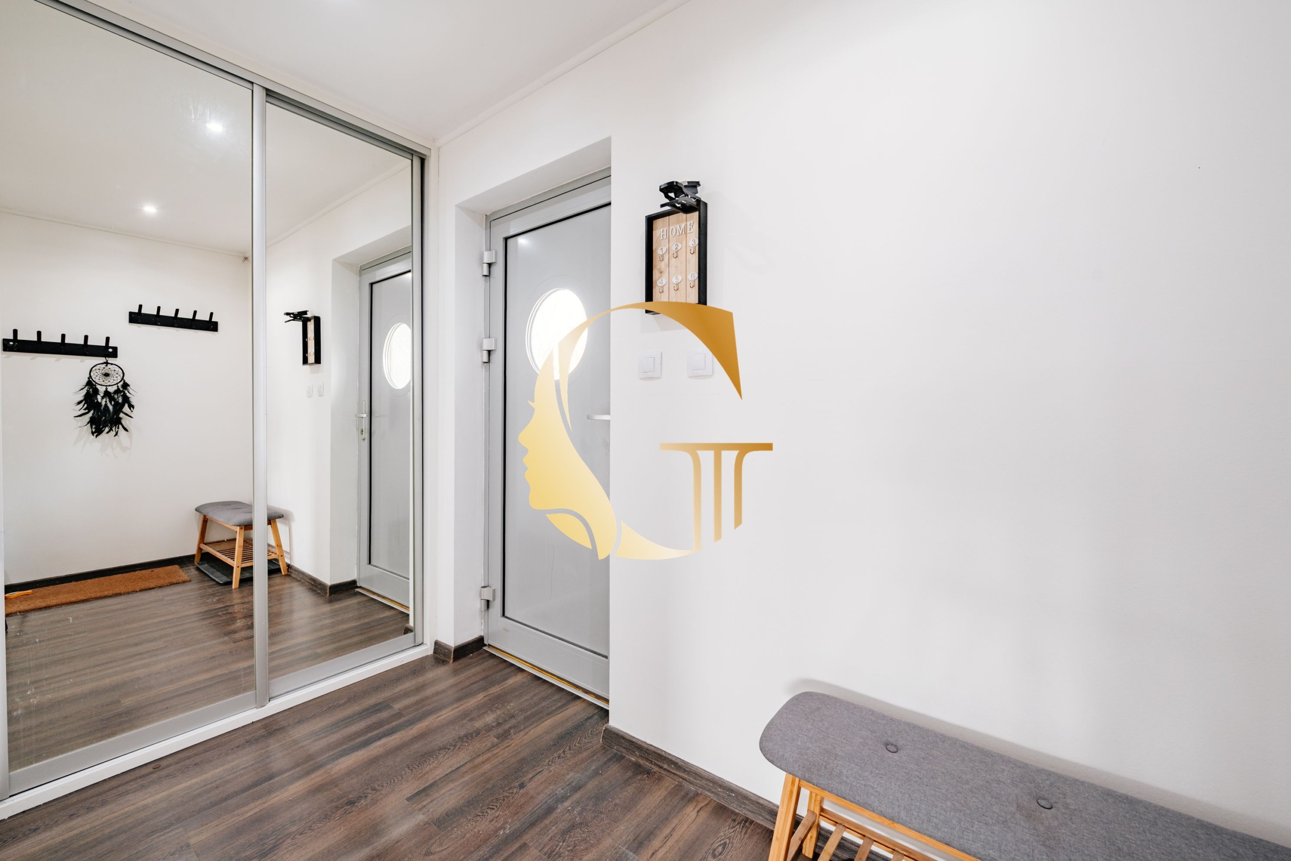 GODDESS PROPERTY – exkluzívne – PRENÁJOM – HAUSBÓT 115 m2- zariadený s KLIMATIZÁCIOU – ZVIERATKO POVOLENÉ – 3x parking – JAROVECKÉ RAMENO