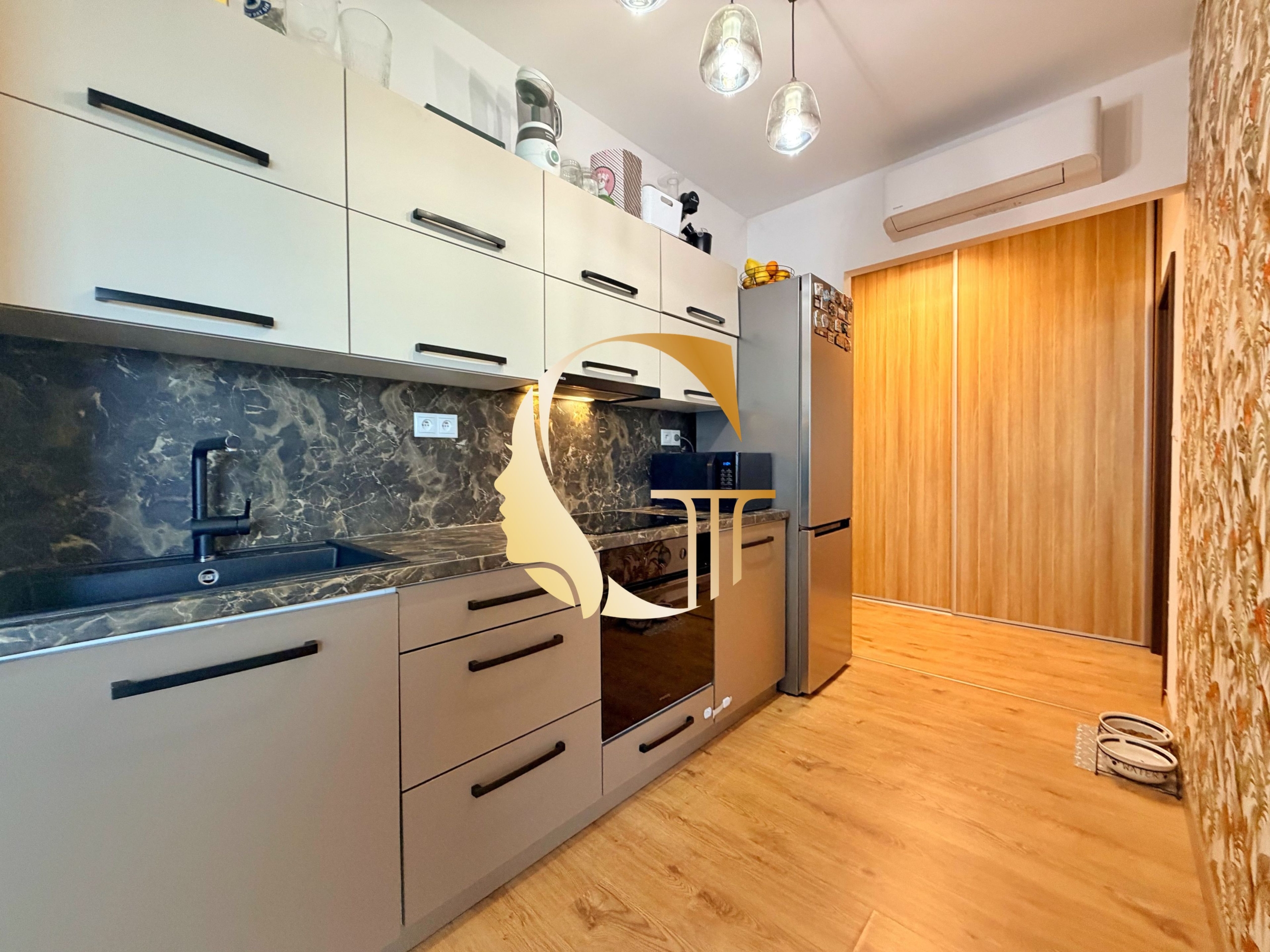 GODDESS PROPERTY – REZEROVANÉ – PRENÁJOM – 2 izbový byt 55 m2 s TERASOU 13 m2 – novostavba –  GARÁŽOVÉ STÁTIE –  zariadený – Slnečnicová – ROVINKA