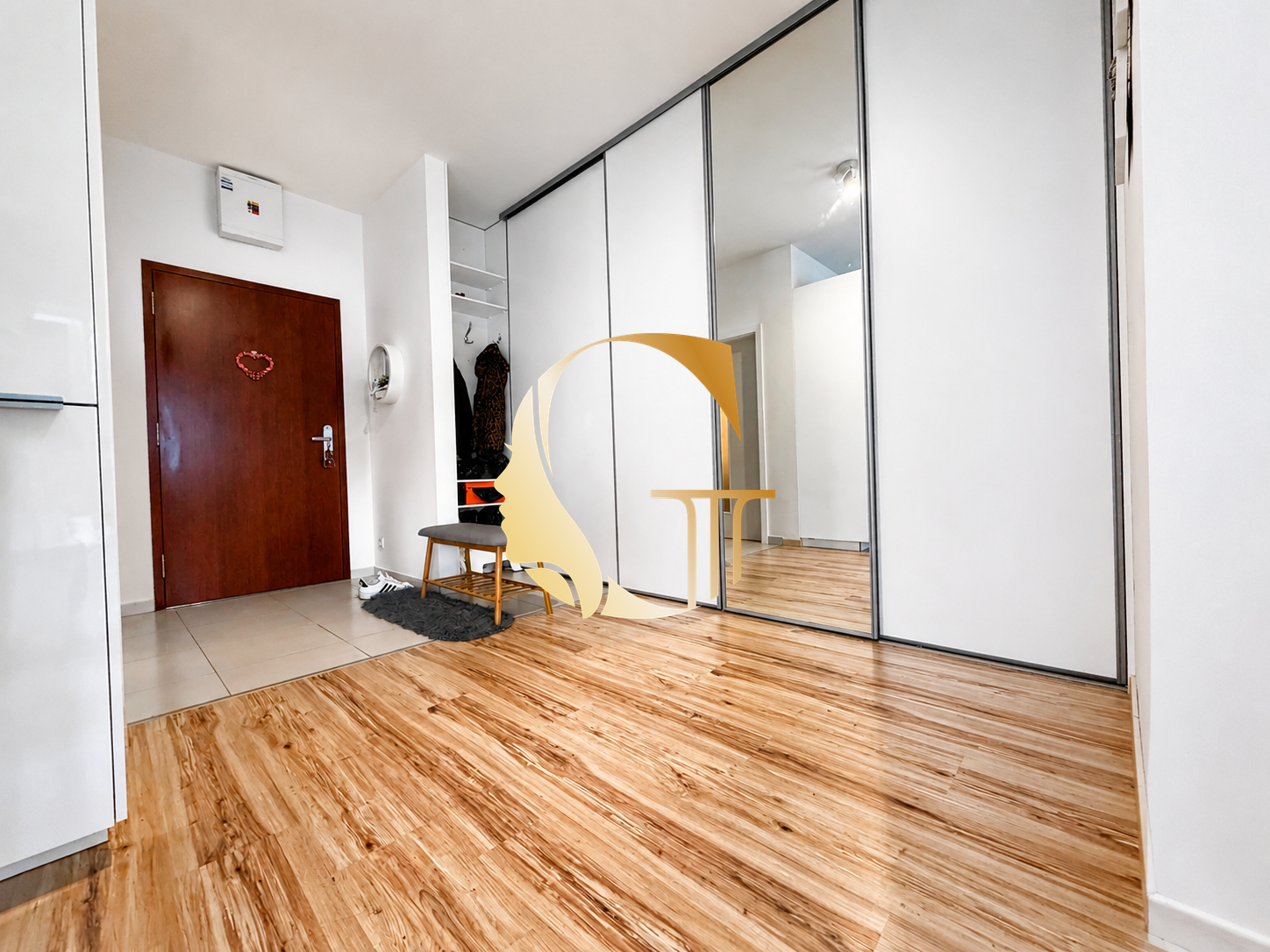 GODDESS  PROPERTY – REZERVOVANÉ – PRENÁJOM – 2 izb byt 50 m2 s BALKÓNOM – PARKOVANIE – povolené zvieratko – JÉGEHO ulica – Ružinov