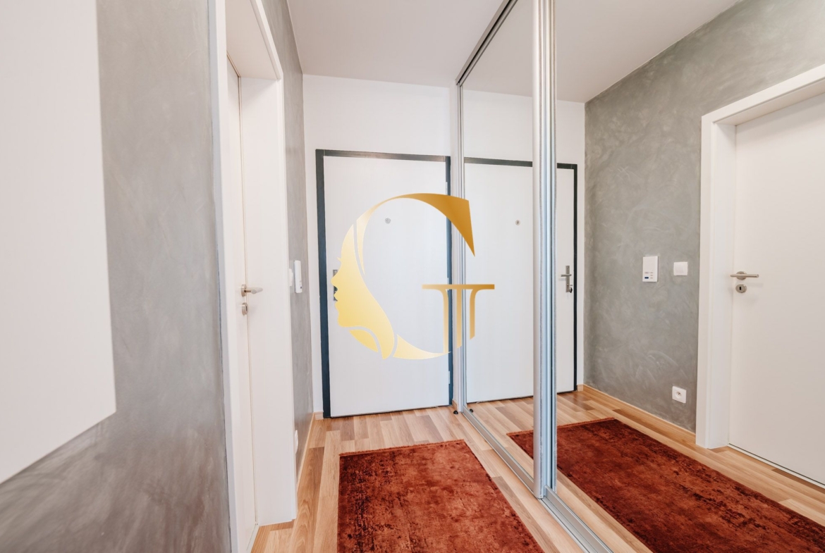 GODDESS PROPERTY – REZERVOVANÉ – PREDAJ – 2 izbový byt 55 m2 s LOGGIOU – 2x parking – NOVOSTAVBA – moderný – KLIMATIZÁCIA – Béžová ulica – PETRŽALKA