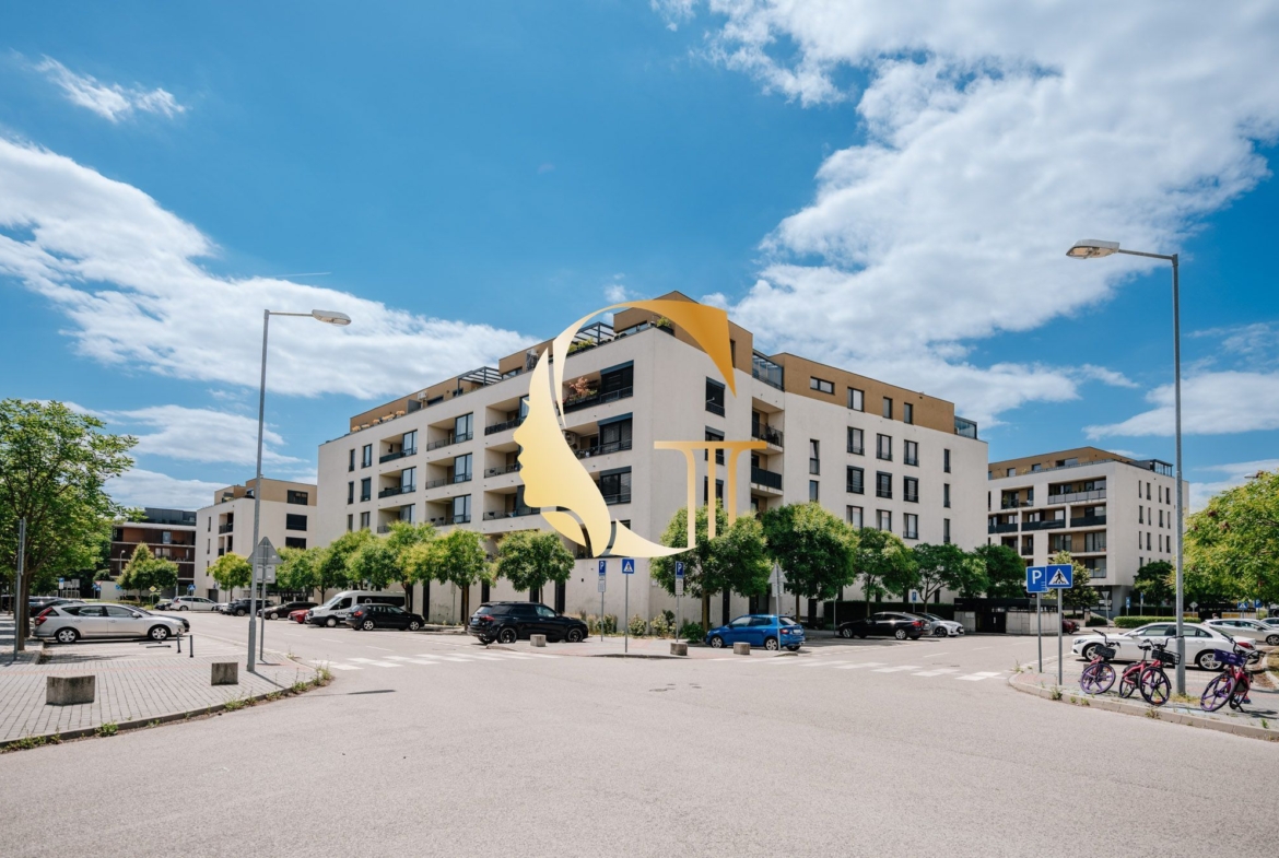 GODDESS PROPERTY – REZERVOVANÉ – PREDAJ – 2 izbový byt 55 m2 s LOGGIOU – 2x parking – NOVOSTAVBA – moderný – KLIMATIZÁCIA – Béžová ulica – PETRŽALKA