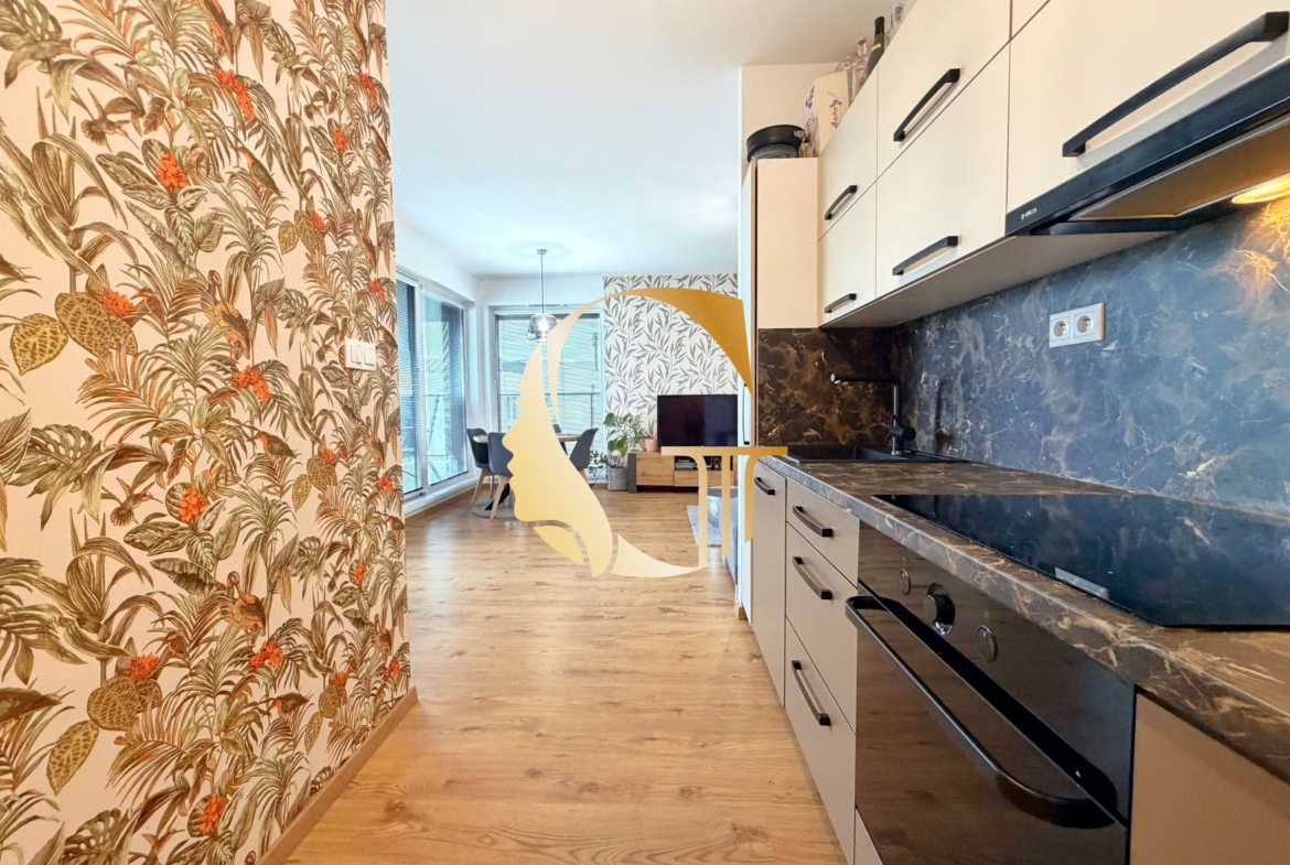 GODDESS PROPERTY – REZEROVANÉ – PRENÁJOM – 2 izbový byt 55 m2 s TERASOU 13 m2 – novostavba –  GARÁŽOVÉ STÁTIE –  zariadený – Slnečnicová – ROVINKA