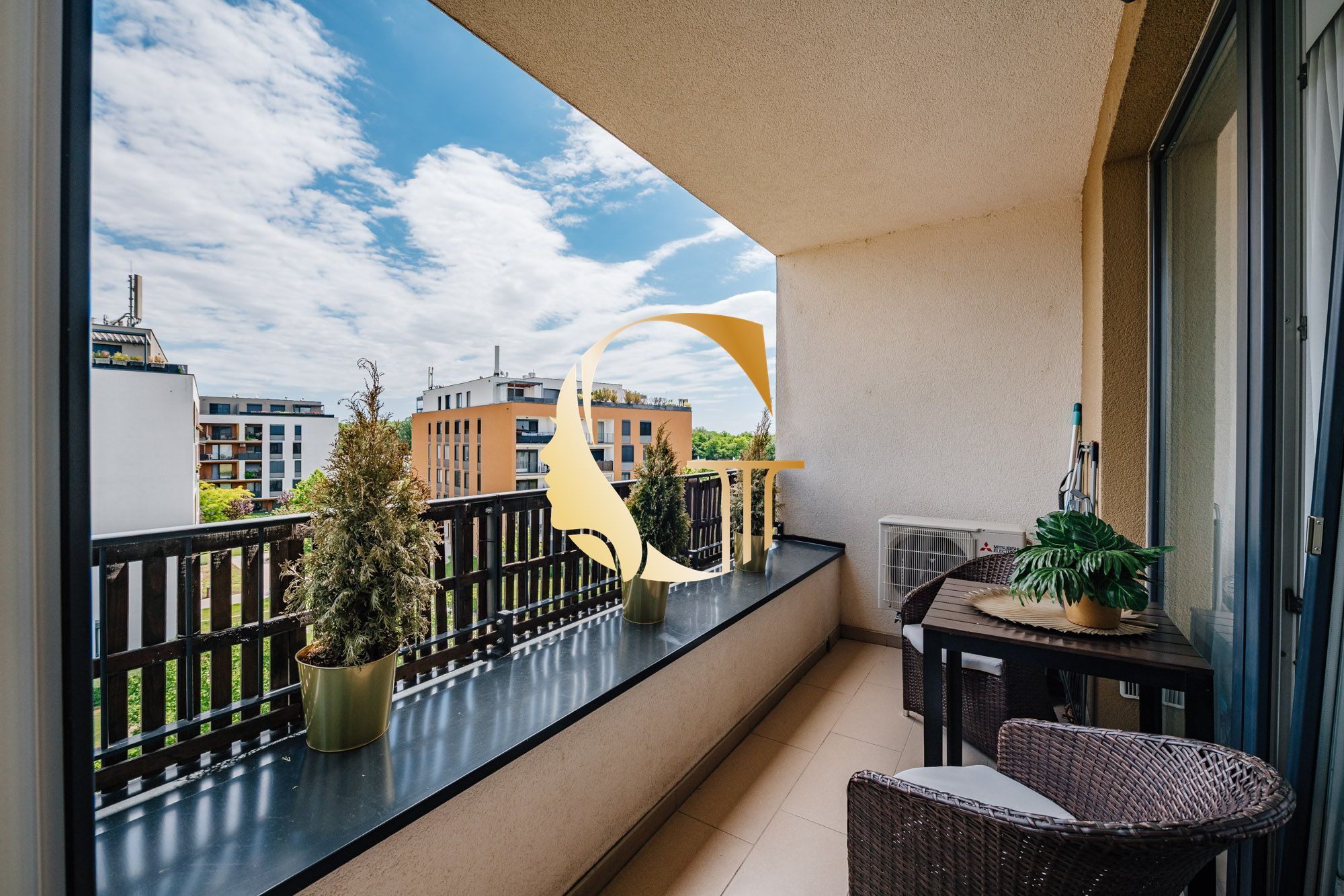 GODDESS PROPERTY – REZERVOVANÉ – PREDAJ – 2 izbový byt 55 m2 s LOGGIOU – 2x parking – NOVOSTAVBA – moderný – KLIMATIZÁCIA – Béžová ulica – PETRŽALKA