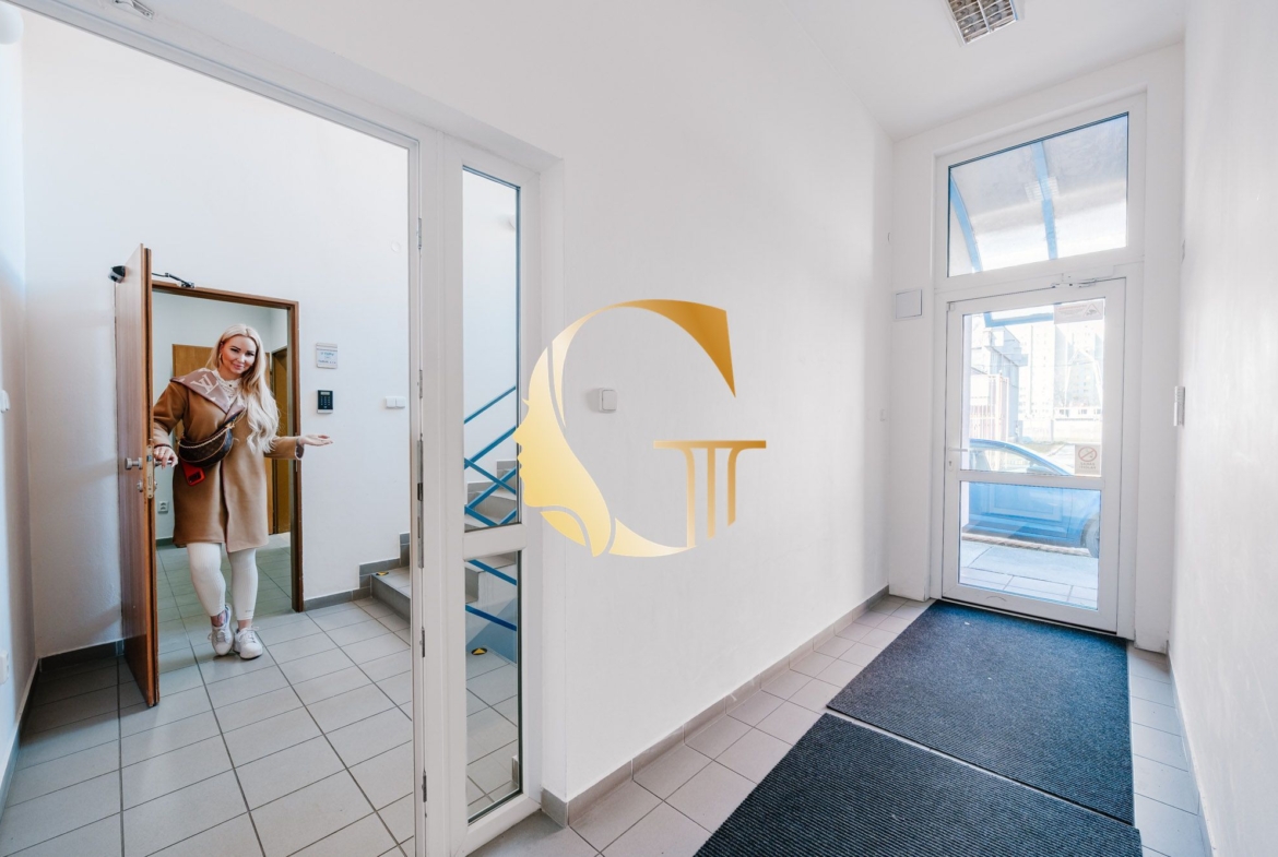 GODDESS PROPERTY – exkluzívne – PRENÁJOM – SKLAD 165 m2 s kanceláriami 30 m2 – mini SKLAD  – Hviezdna ulica – PODUNAJSKÉ BISKUPICE