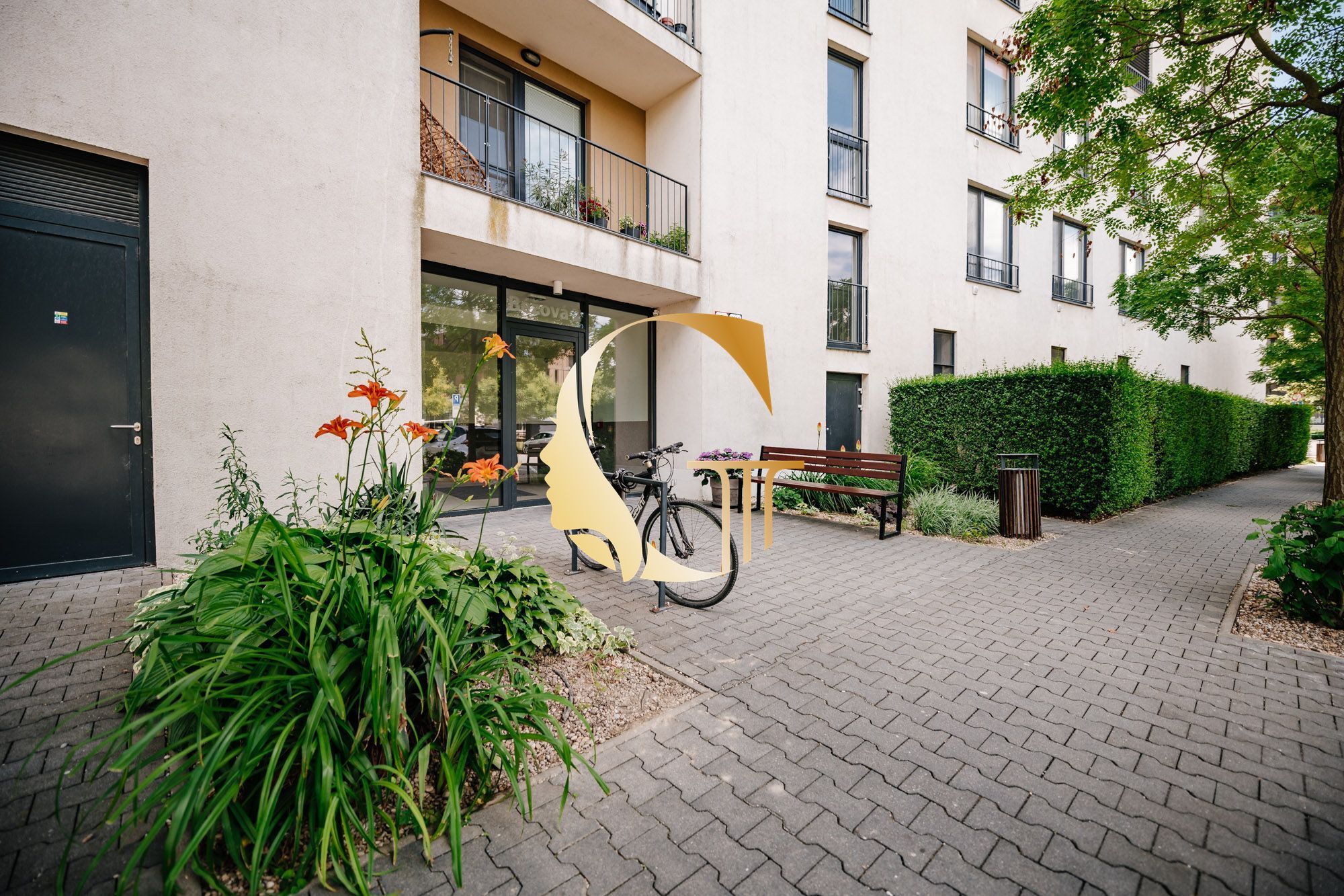 GODDESS PROPERTY – REZERVOVANÉ – PREDAJ – 2 izbový byt 55 m2 s LOGGIOU – 2x parking – NOVOSTAVBA – moderný – KLIMATIZÁCIA – Béžová ulica – PETRŽALKA