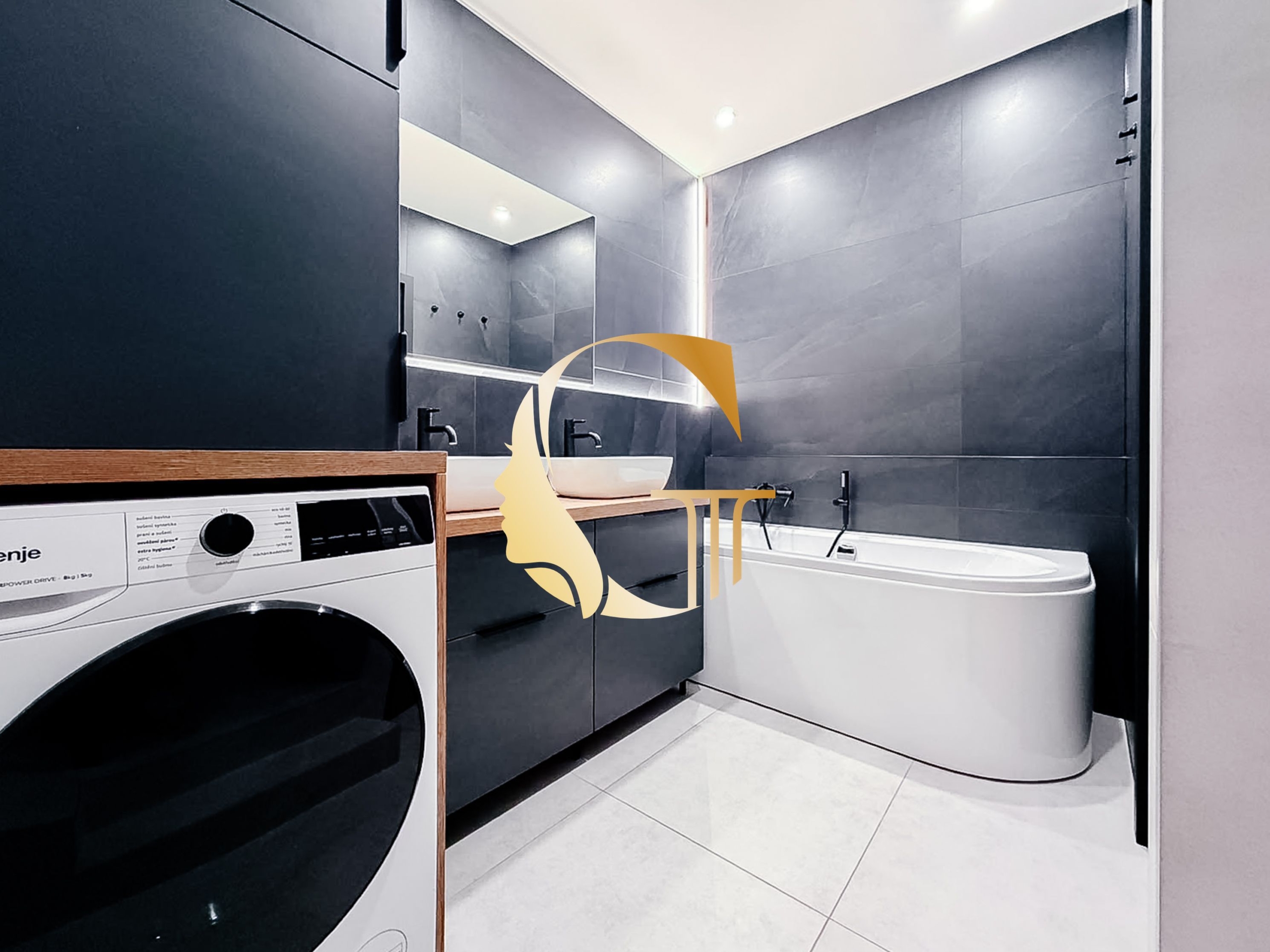 GODDESS PROPERTY – exkluzívne – PREDAJ 4 izbový byt 85 m2 – LOGGIA – moderný – kompletná rekonštrukcia – PLANCKOVA ulica – Petržalka