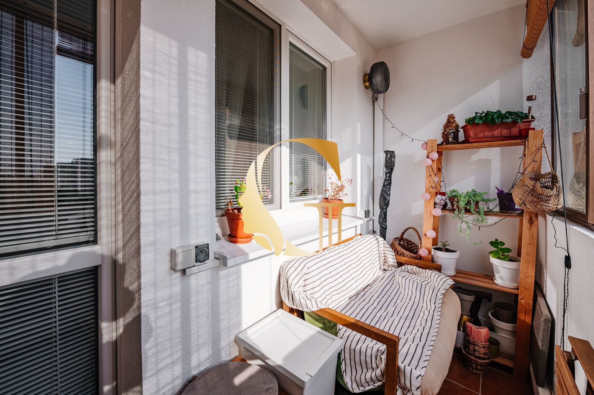 GODDESS PROPERTY – exkluzívne – PREDAJ 4 izbový byt 79 m2 – LOGGIA – atypický, moderný, zariadený – Hronská ulica – PODUNAJSKÉ BISKUPICE