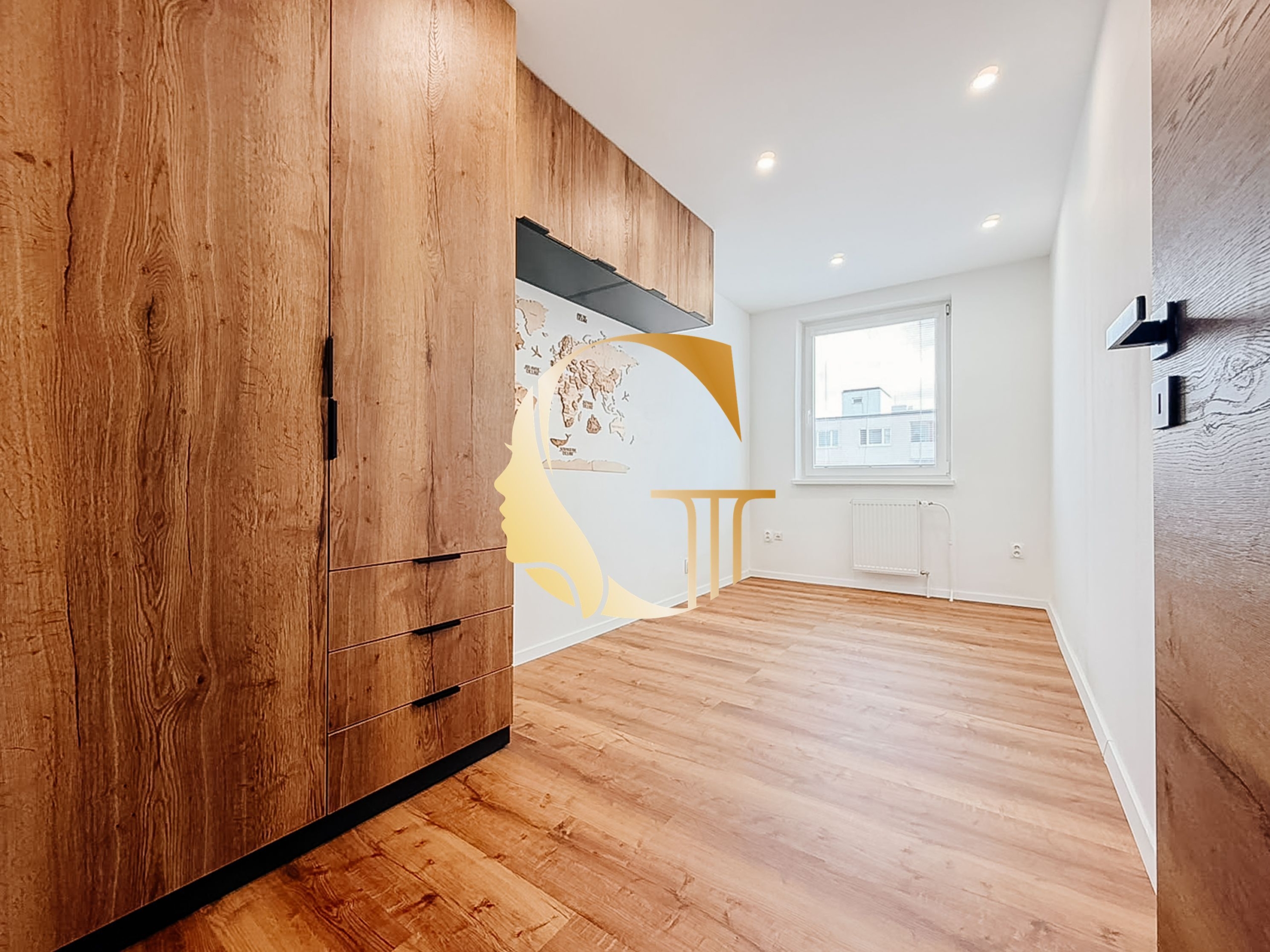 GODDESS PROPERTY – exkluzívne – PREDAJ 4 izbový byt 85 m2 – LOGGIA – moderný – kompletná rekonštrukcia – PLANCKOVA ulica – Petržalka