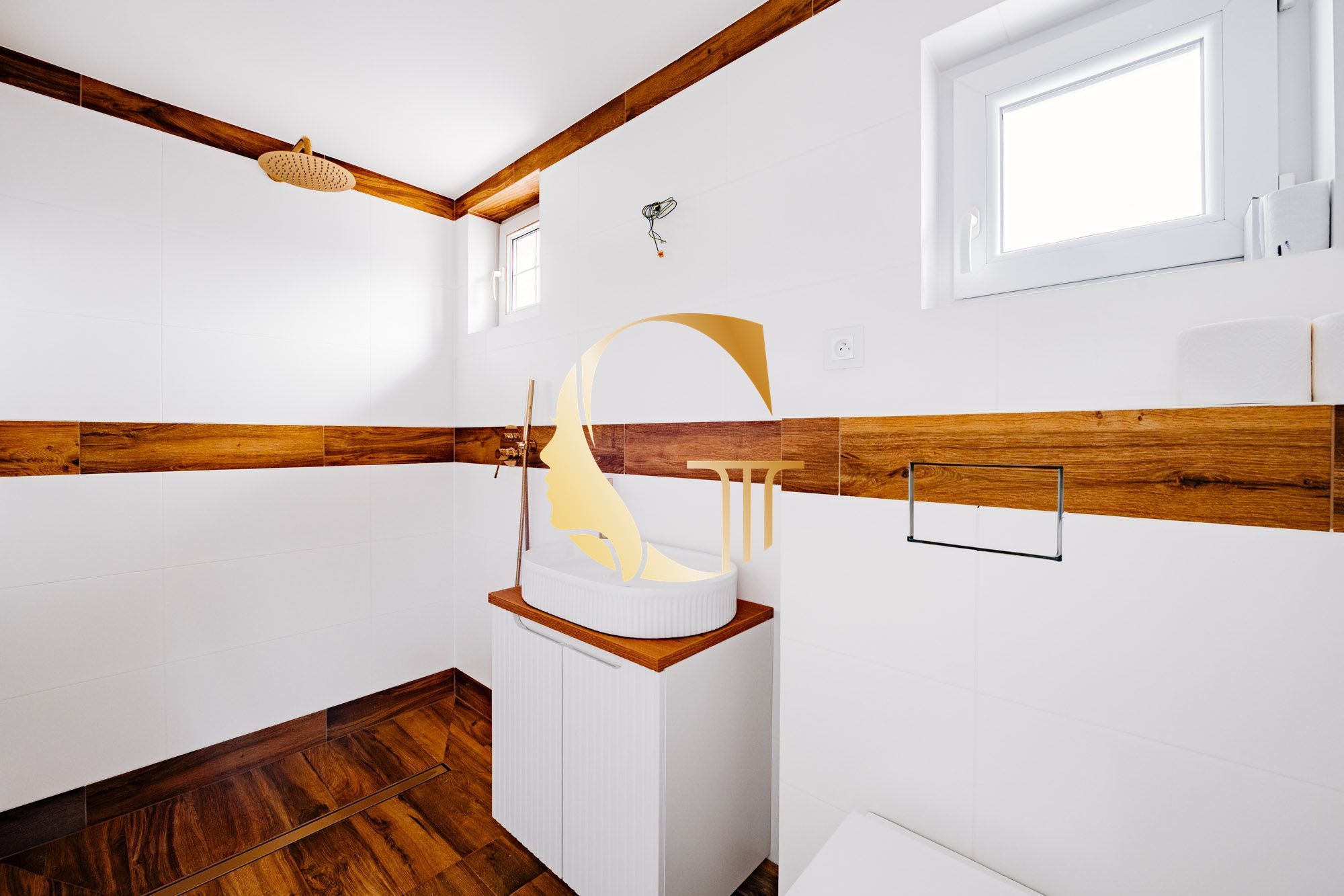 GODDESS PROPERTY – rezerované – PREDAJ – 6 izbový rodinný dom – parkovanie – PAŽITNÁ ulica – ŠAMORÍN