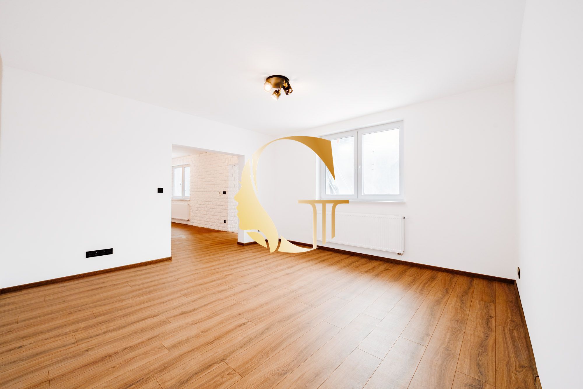 GODDESS PROPERTY – rezerované – PREDAJ – 6 izbový rodinný dom – parkovanie – PAŽITNÁ ulica – ŠAMORÍN
