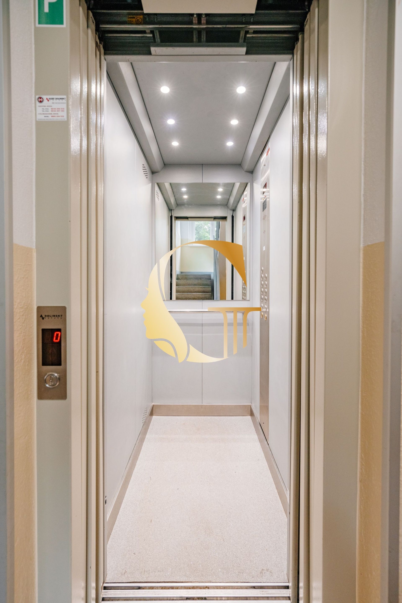 GODDESS PROPERTY – rezervované  – PREDAJ 4 izbový byt 85 m2 – LOGGIA – moderne zariadený – kompletná rekonštrukcia – TUPOLEVOVA ulica – Petržalka