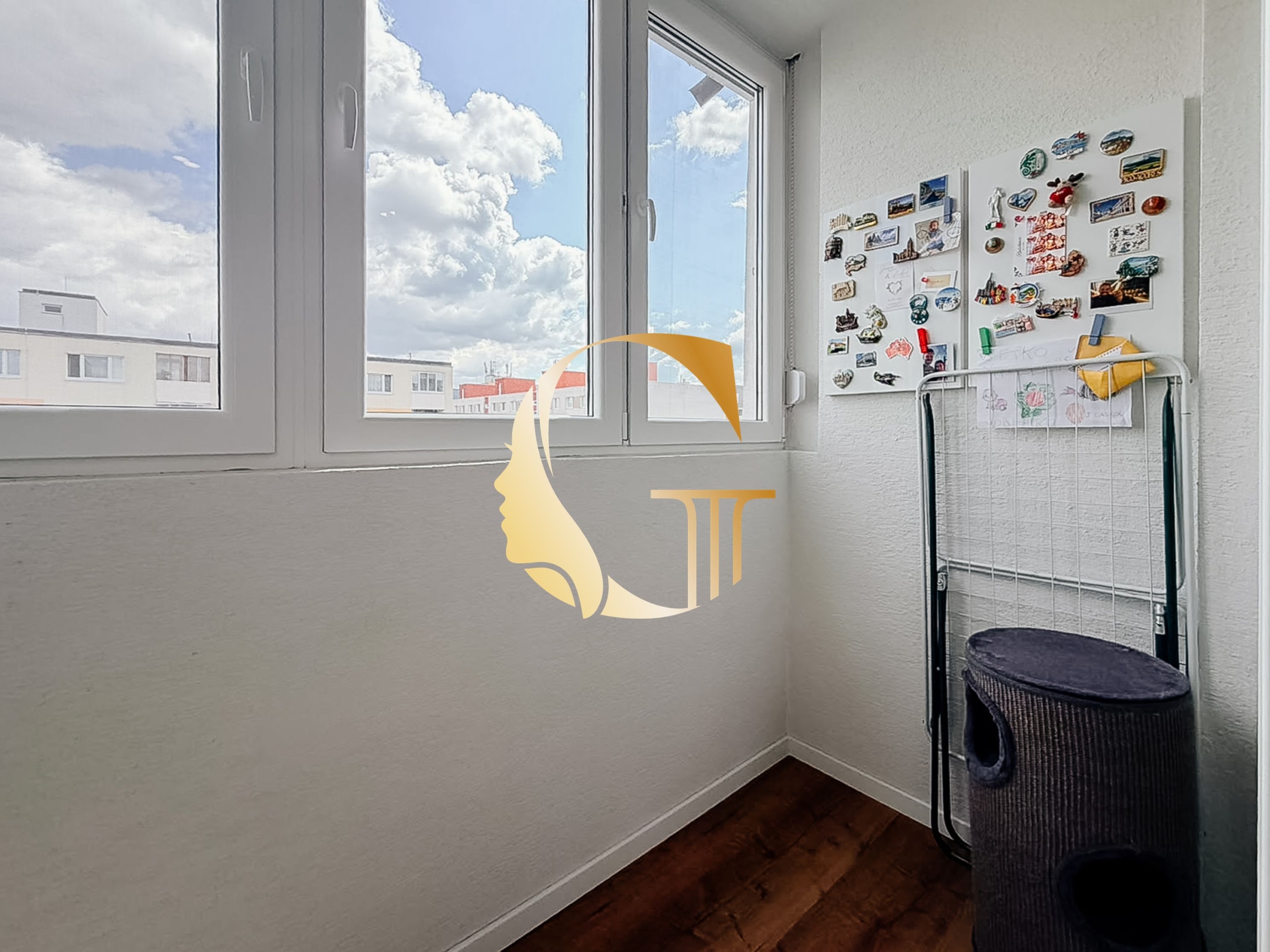 GODDESS PROPERTY – exkluzívne – PREDAJ 4 izbový byt 85 m2 – LOGGIA – moderný – kompletná rekonštrukcia – PLANCKOVA ulica – Petržalka