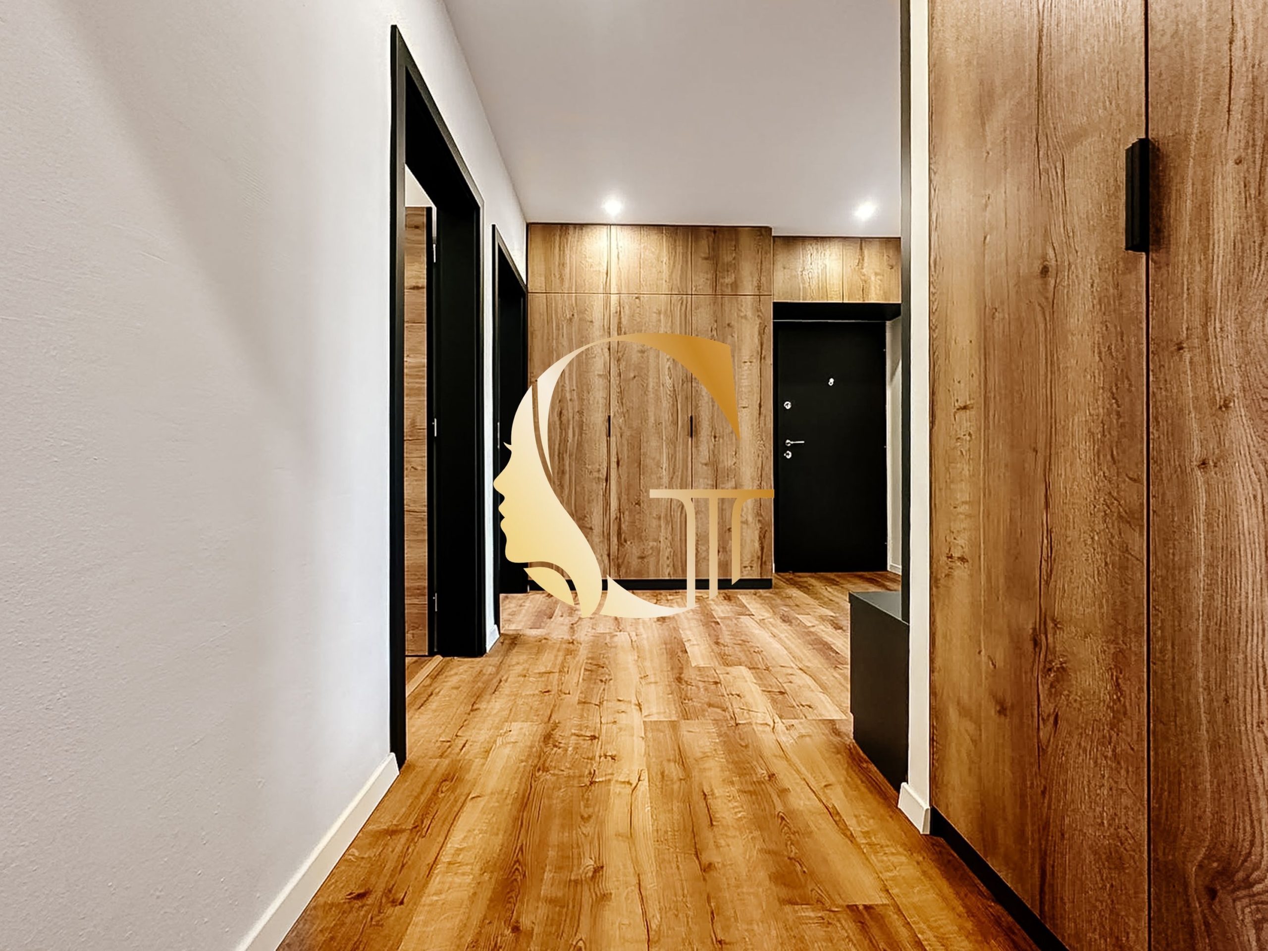 GODDESS PROPERTY – exkluzívne – PREDAJ 4 izbový byt 85 m2 – LOGGIA – moderný – kompletná rekonštrukcia – PLANCKOVA ulica – Petržalka