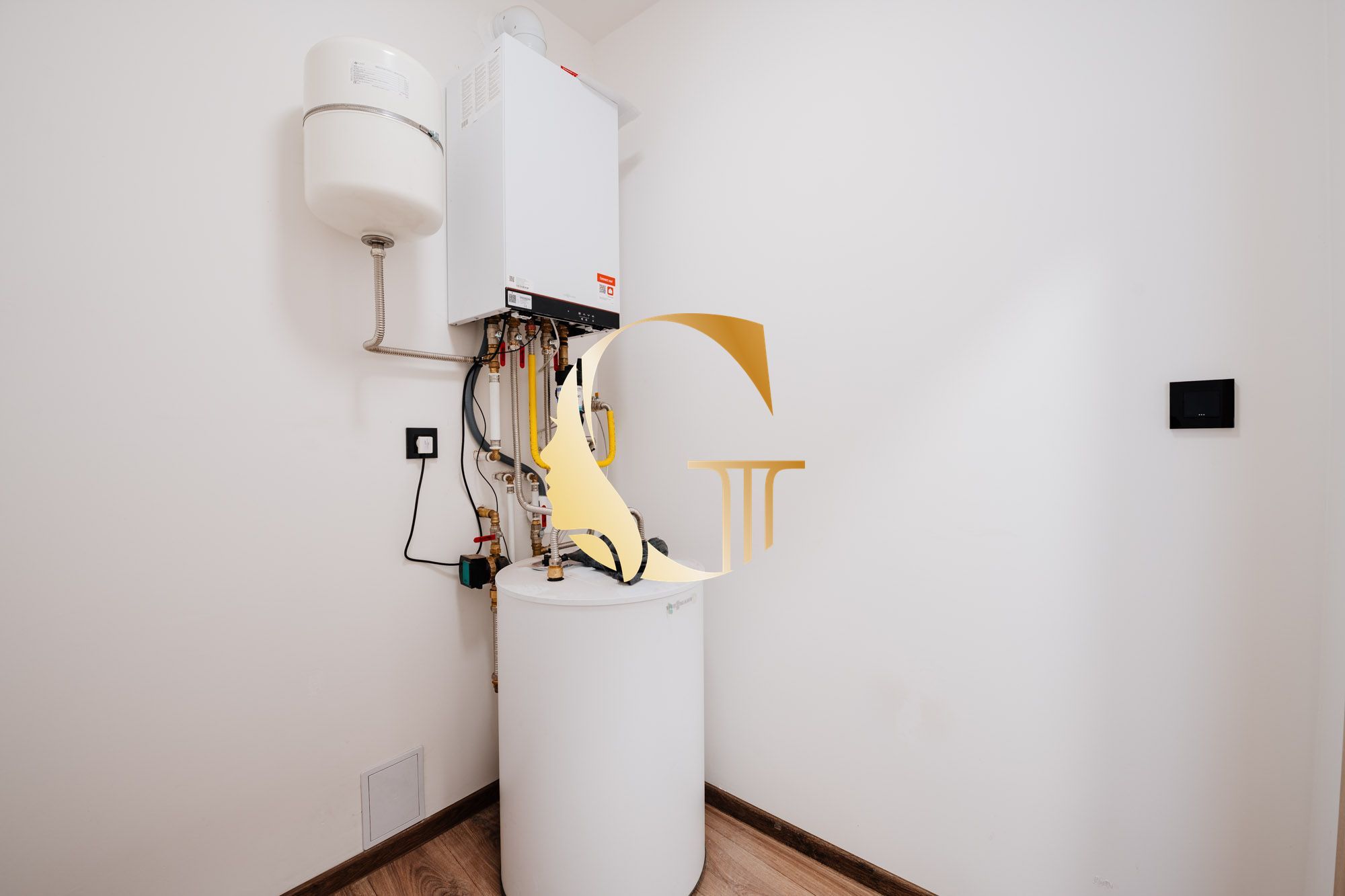 GODDESS PROPERTY – rezerované – PREDAJ – 6 izbový rodinný dom – parkovanie – PAŽITNÁ ulica – ŠAMORÍN